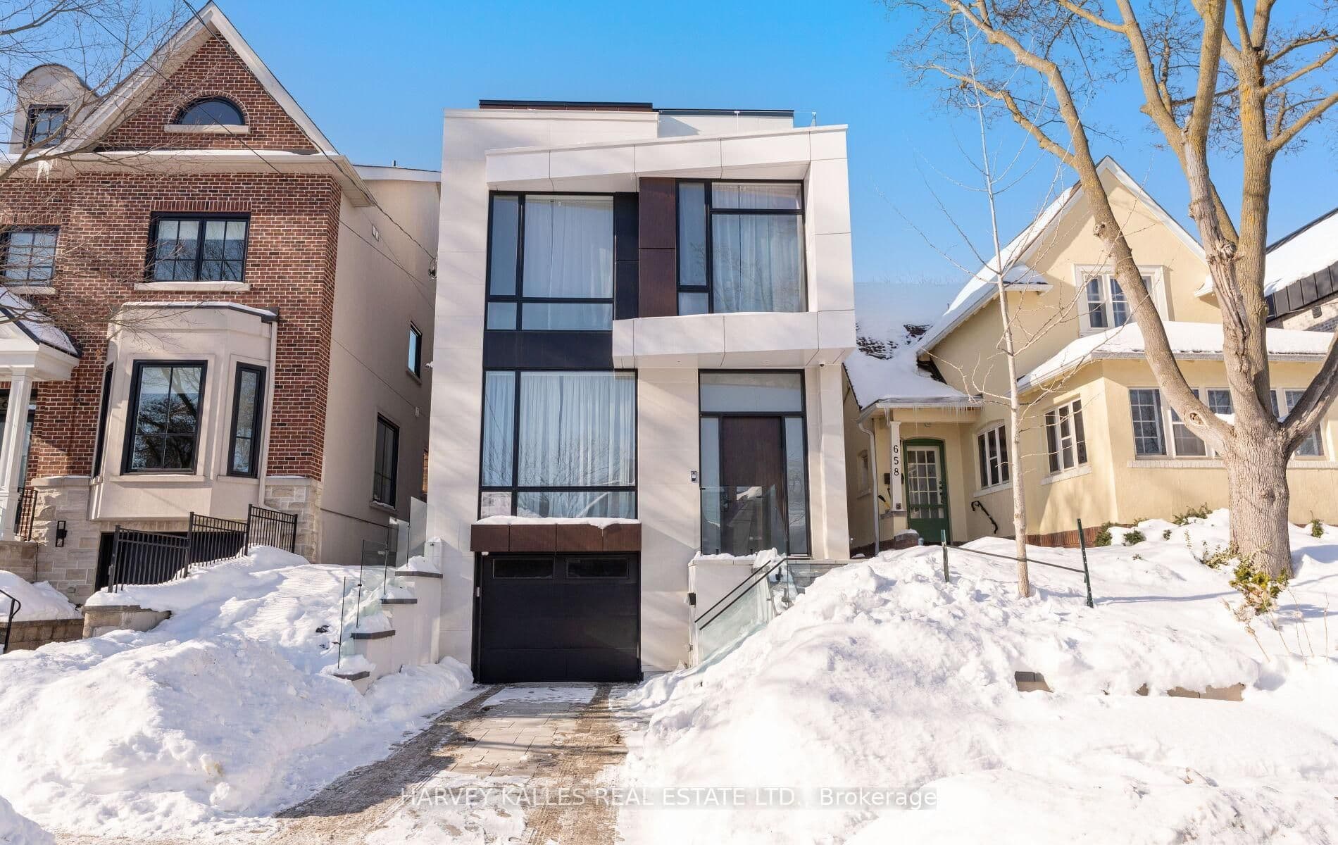 656 Oriole Parkway, Toronto C03, ON M4R 2C4