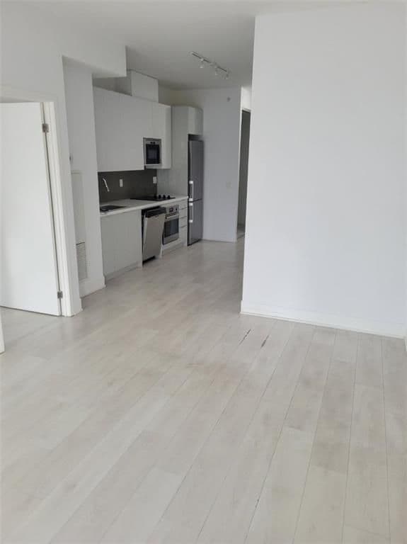 2908 Highway 7 N/A 2305, Vaughan, ON L4K 0K5