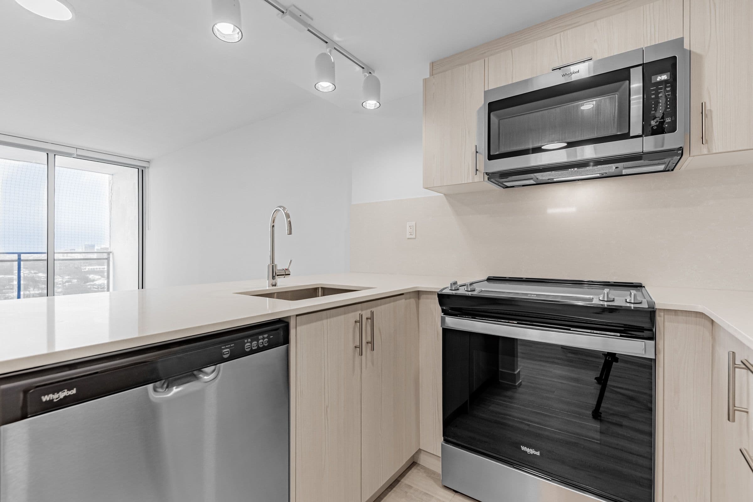 191 Sherbourne Street 420, Toronto C08, ON M5A 3X1