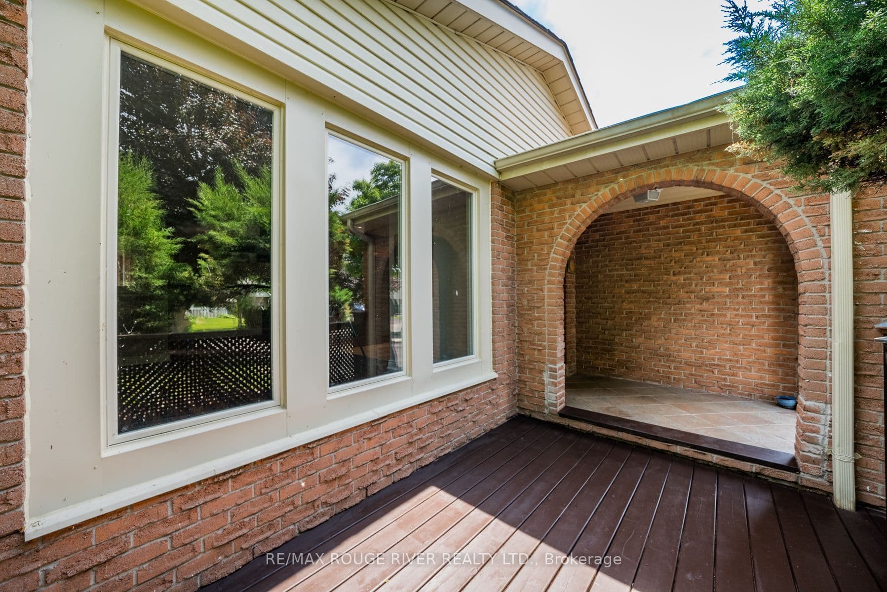 3 Swanston Crescent, Ajax, ON L1S 3J5