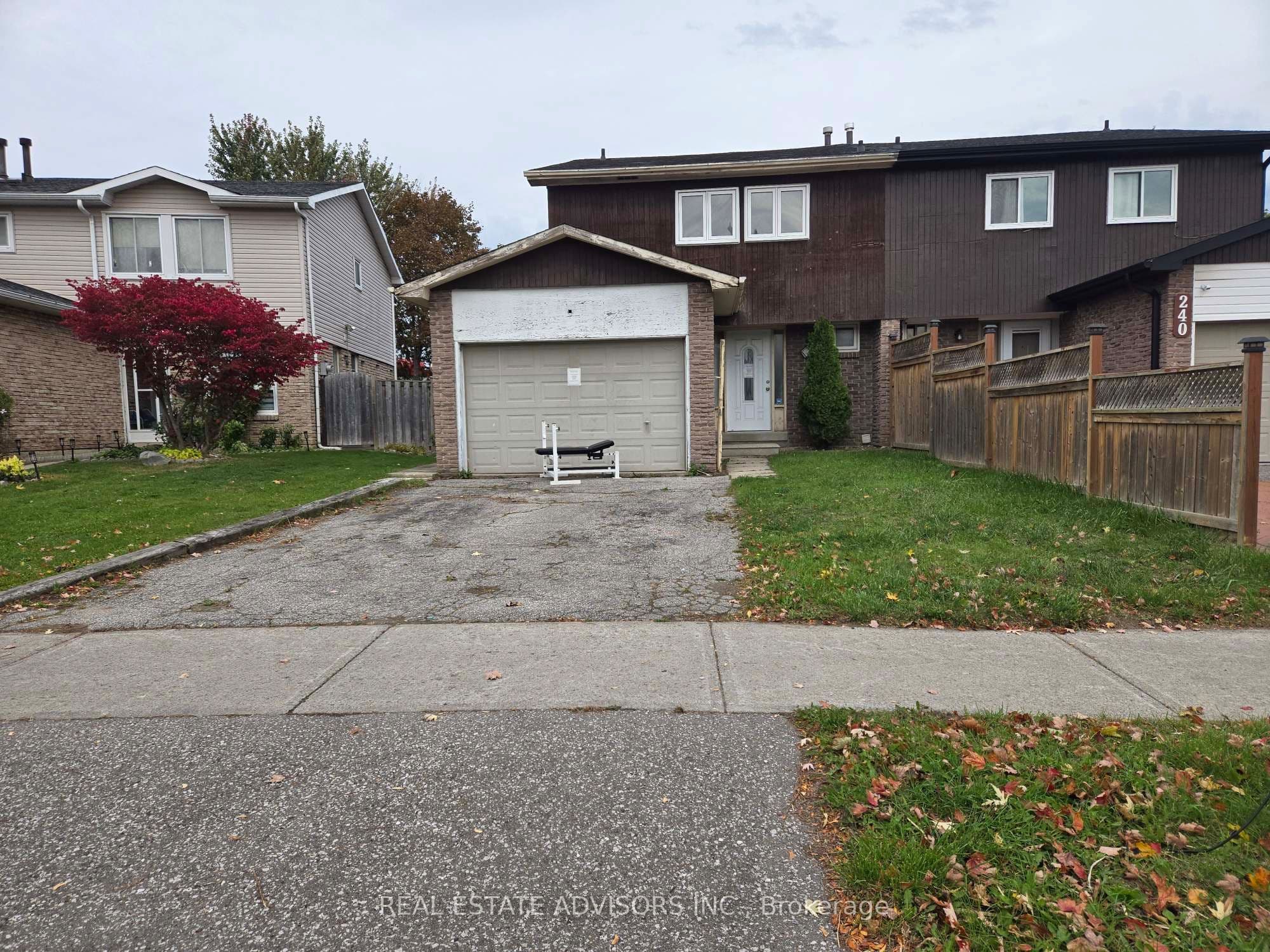 238 Braymore Boulevard, Toronto E11, ON M1B 2G8