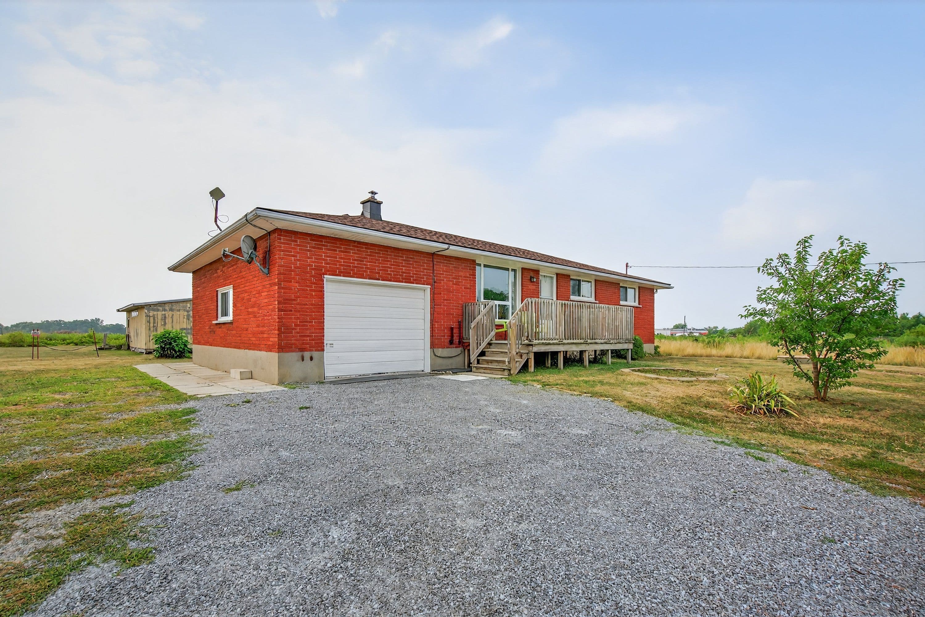 2041 Third Street Louth N/A, St. Catharines, ON L2S 6P9