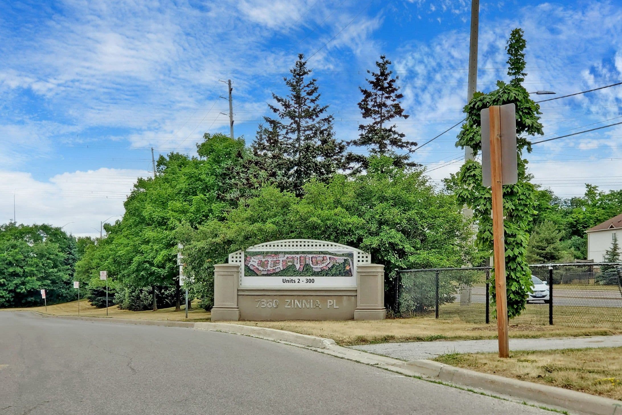 7360 Zinnia Place 162, Mississauga, ON L5W 2A1