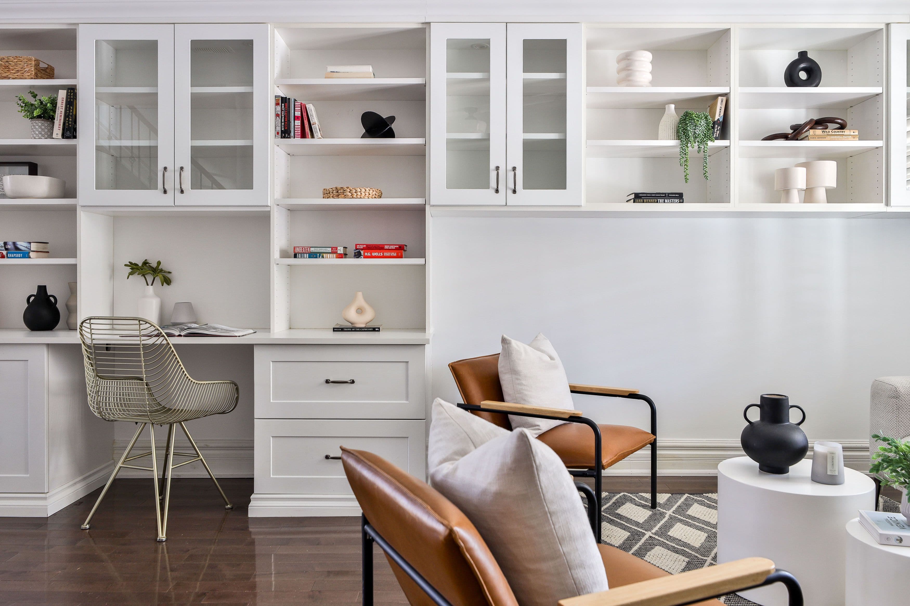 38 Rutland Street, Toronto W03, ON M6N 1G1