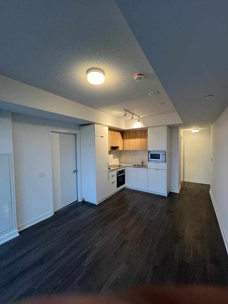 50 O'Neill Road 1408, Toronto C13, ON M3C 0R1