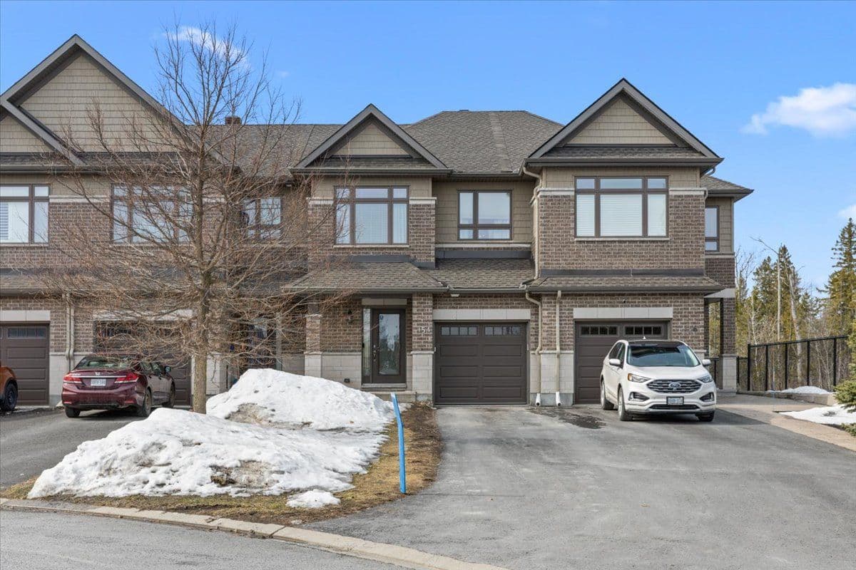 154 Woodhurst Crescent, Stittsville - Munster - Richmond, ON K2S 0T5
