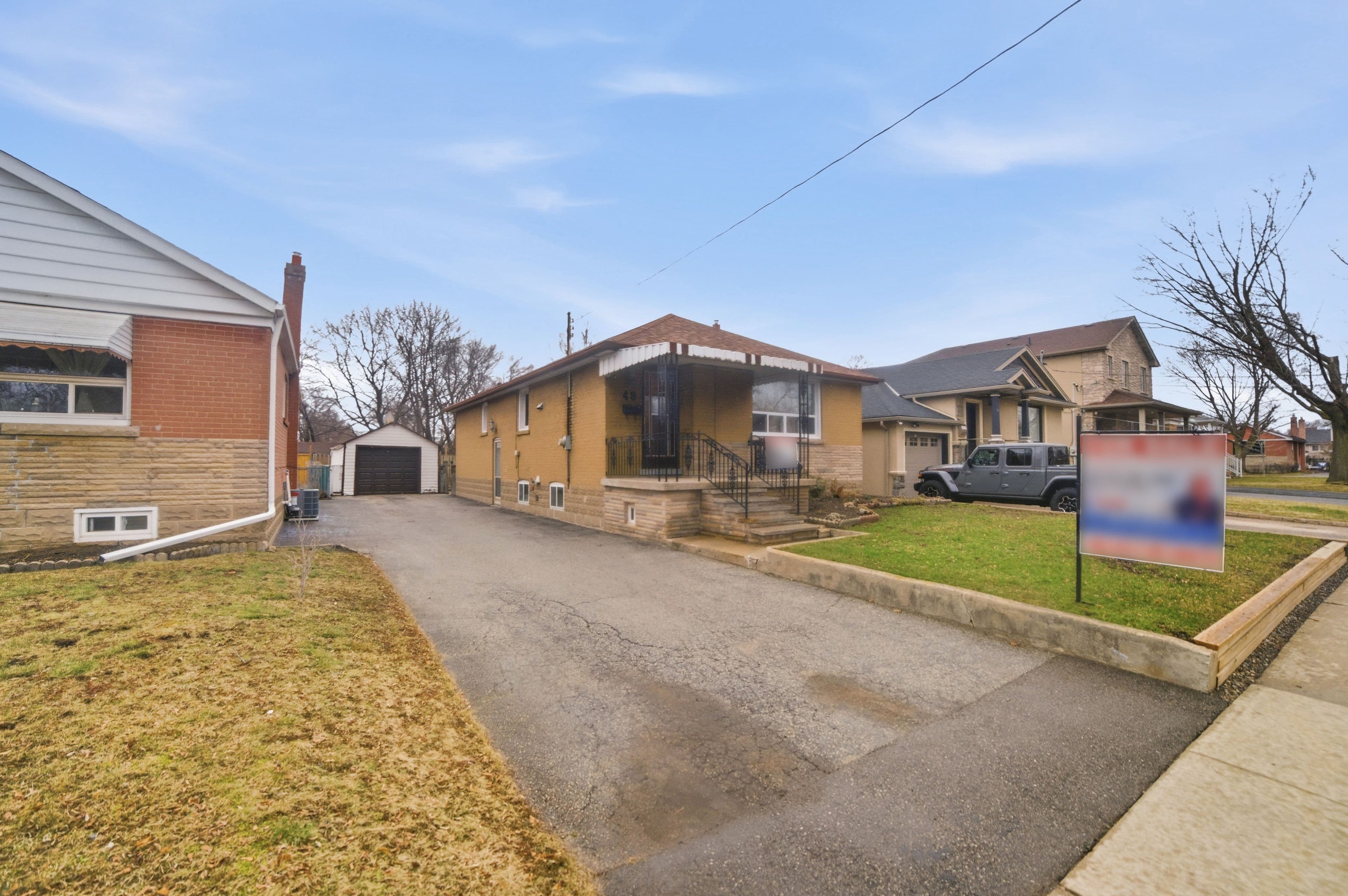 48 Savona Drive, Toronto W06, ON M8W 4V1