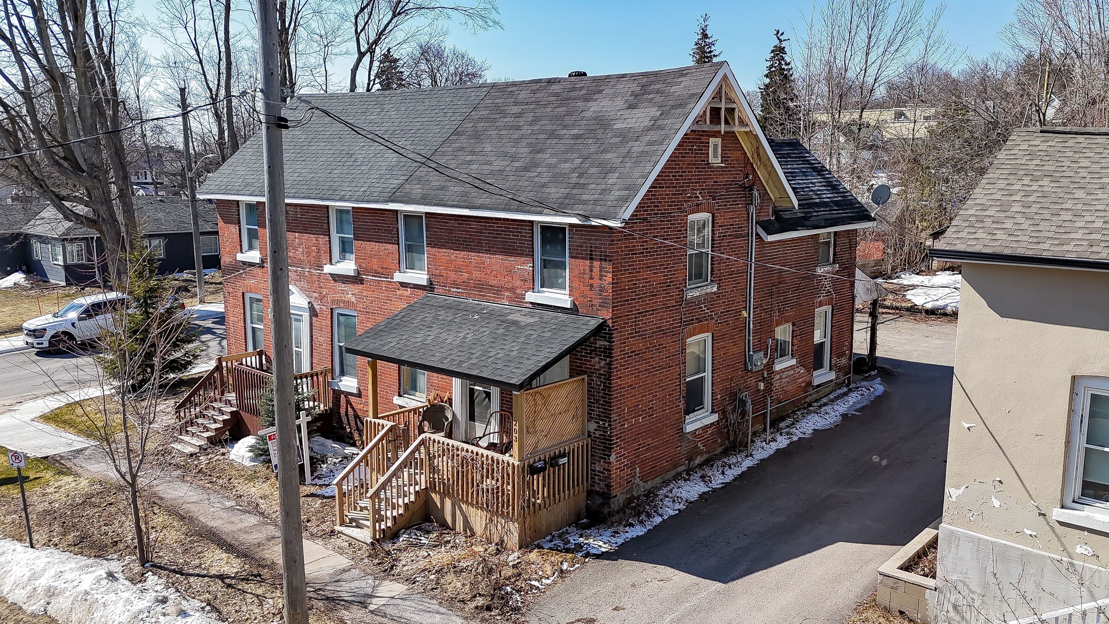 203 CANICE Street, Orillia, ON L3V 4J1