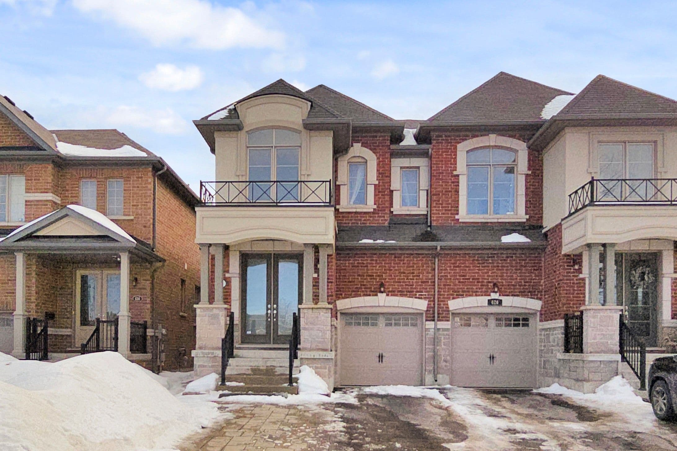 622 Sweetwater Crescent BSMNT, Newmarket, ON L3X 0H5