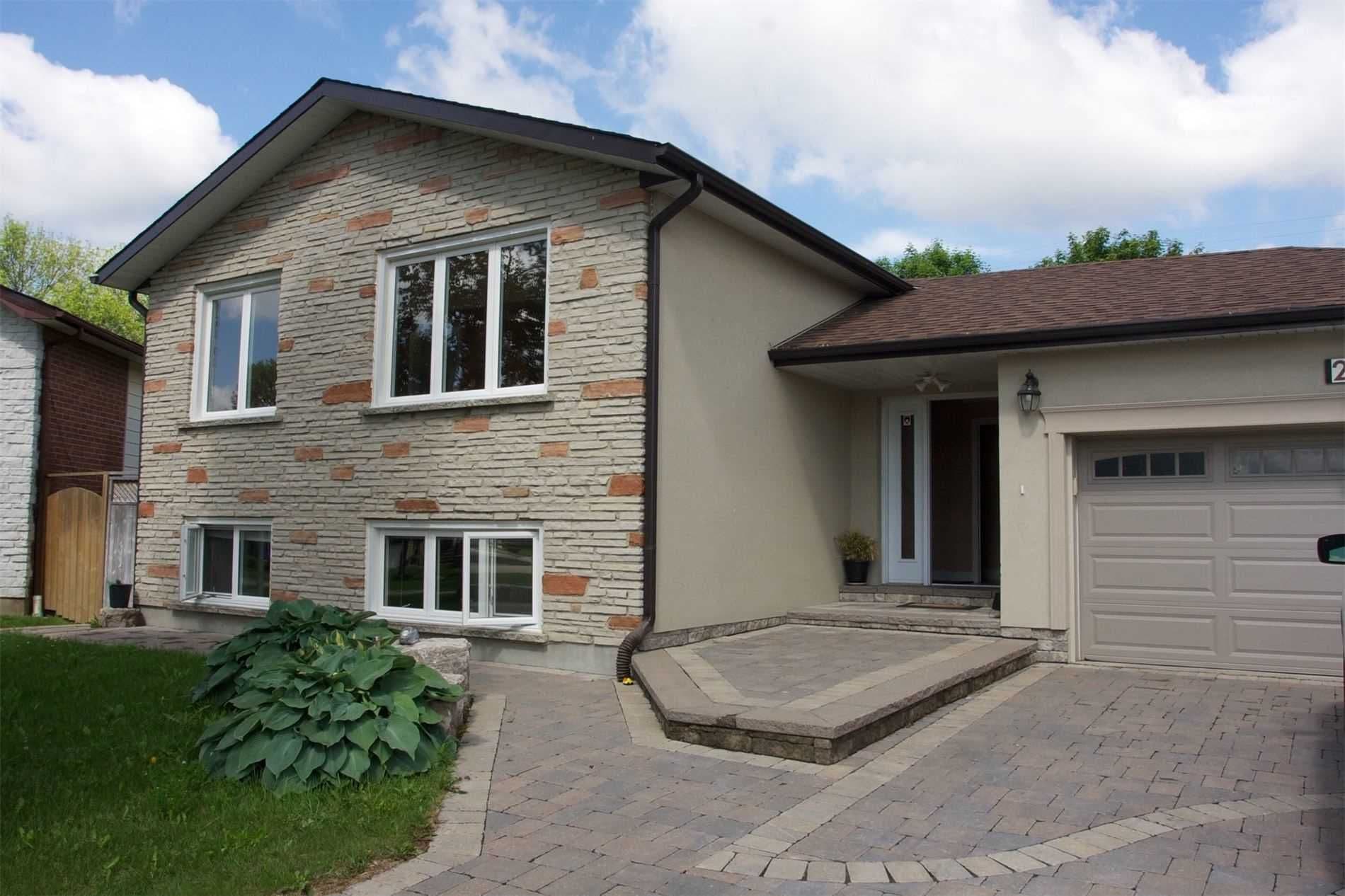 2636 Crystalburn Avenue, Mississauga, ON L5B 2N8