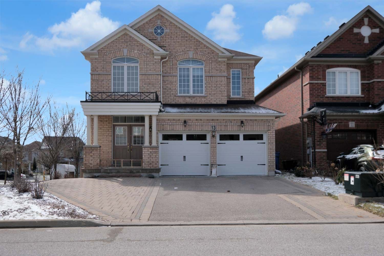 13 Herefordshire Crescent NE, Newmarket, ON L9N 0B7