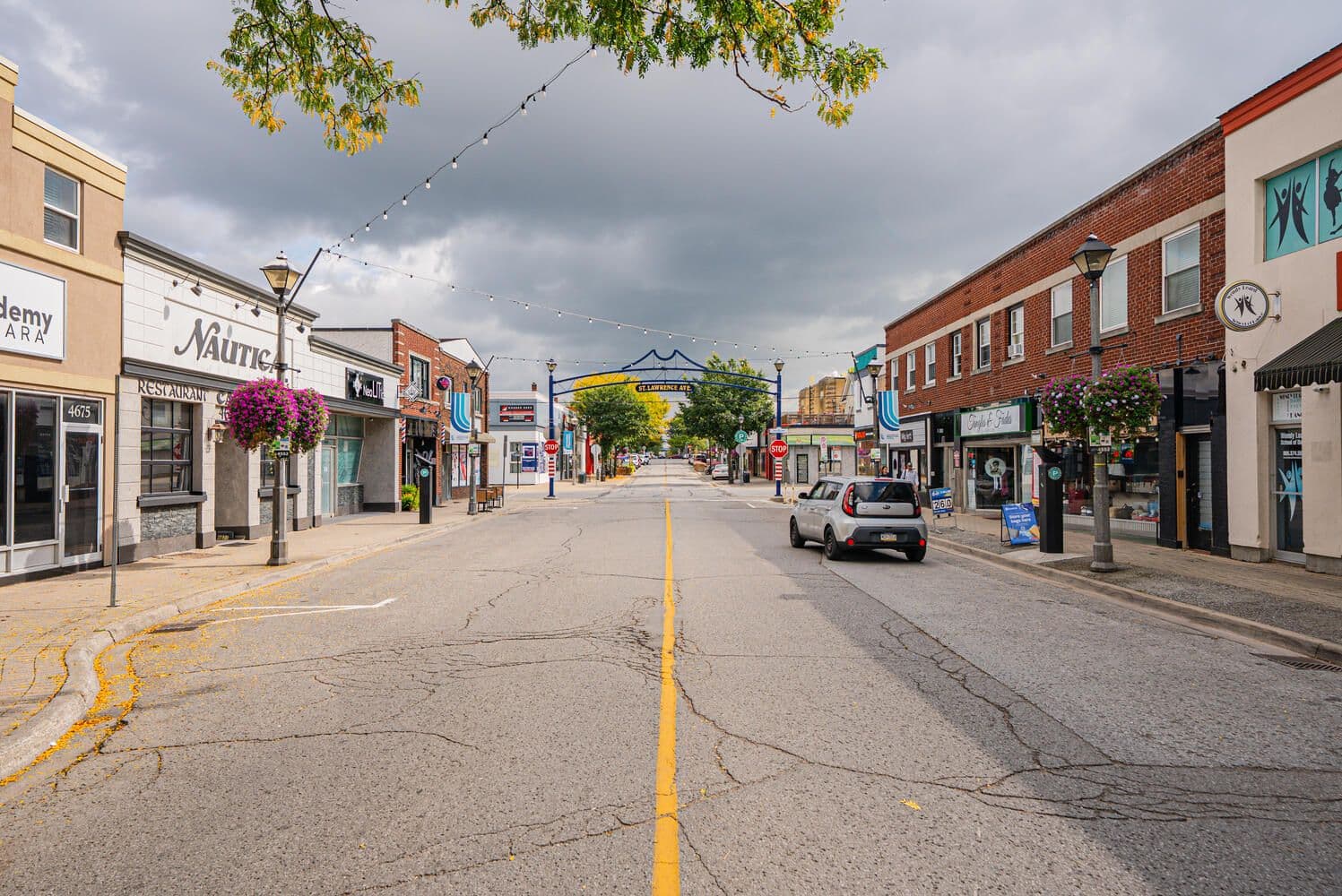 4681 Queen Street, Niagara Falls, ON L2E 2L9