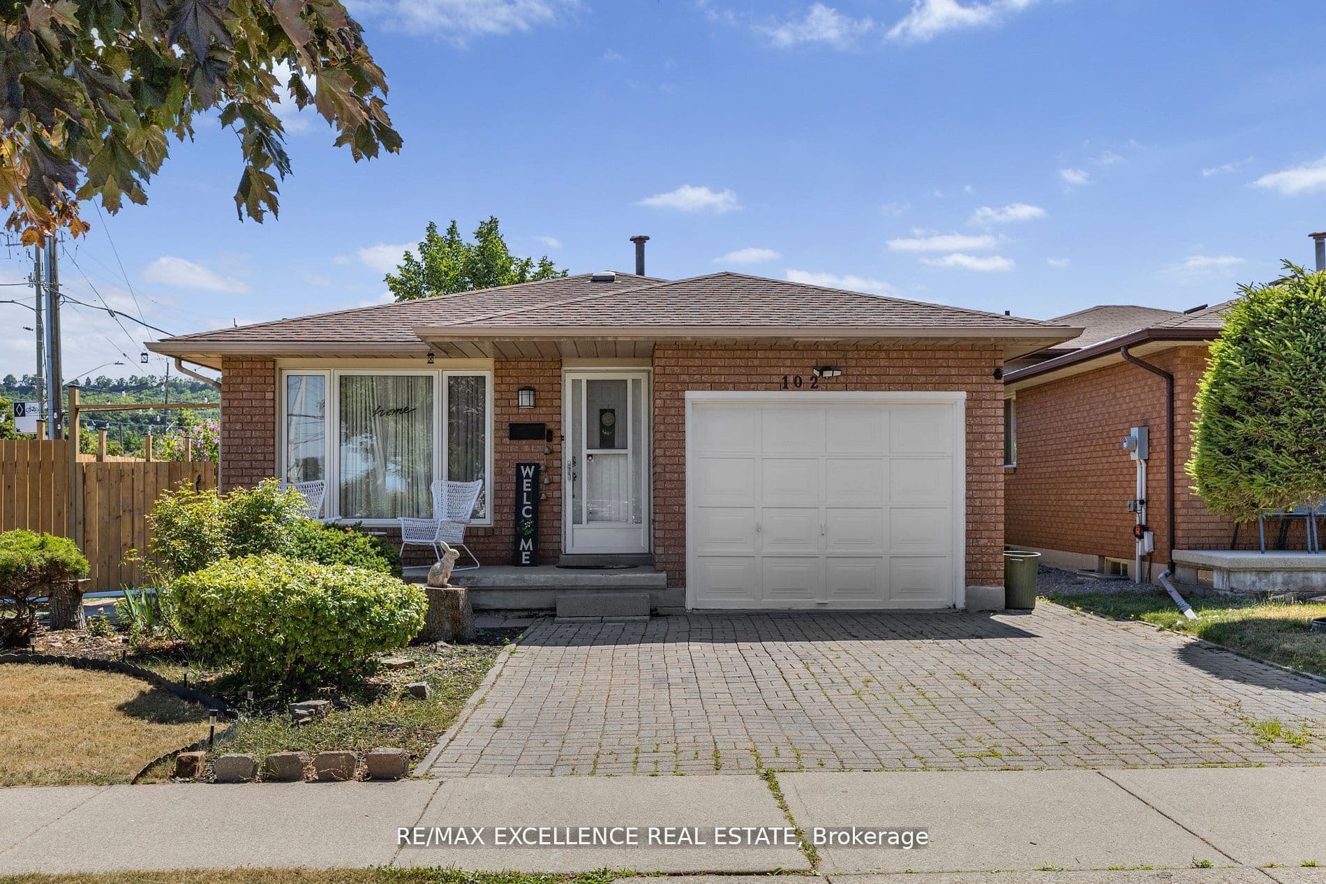 102 Juniper Drive, Hamilton, ON L8E 4G6