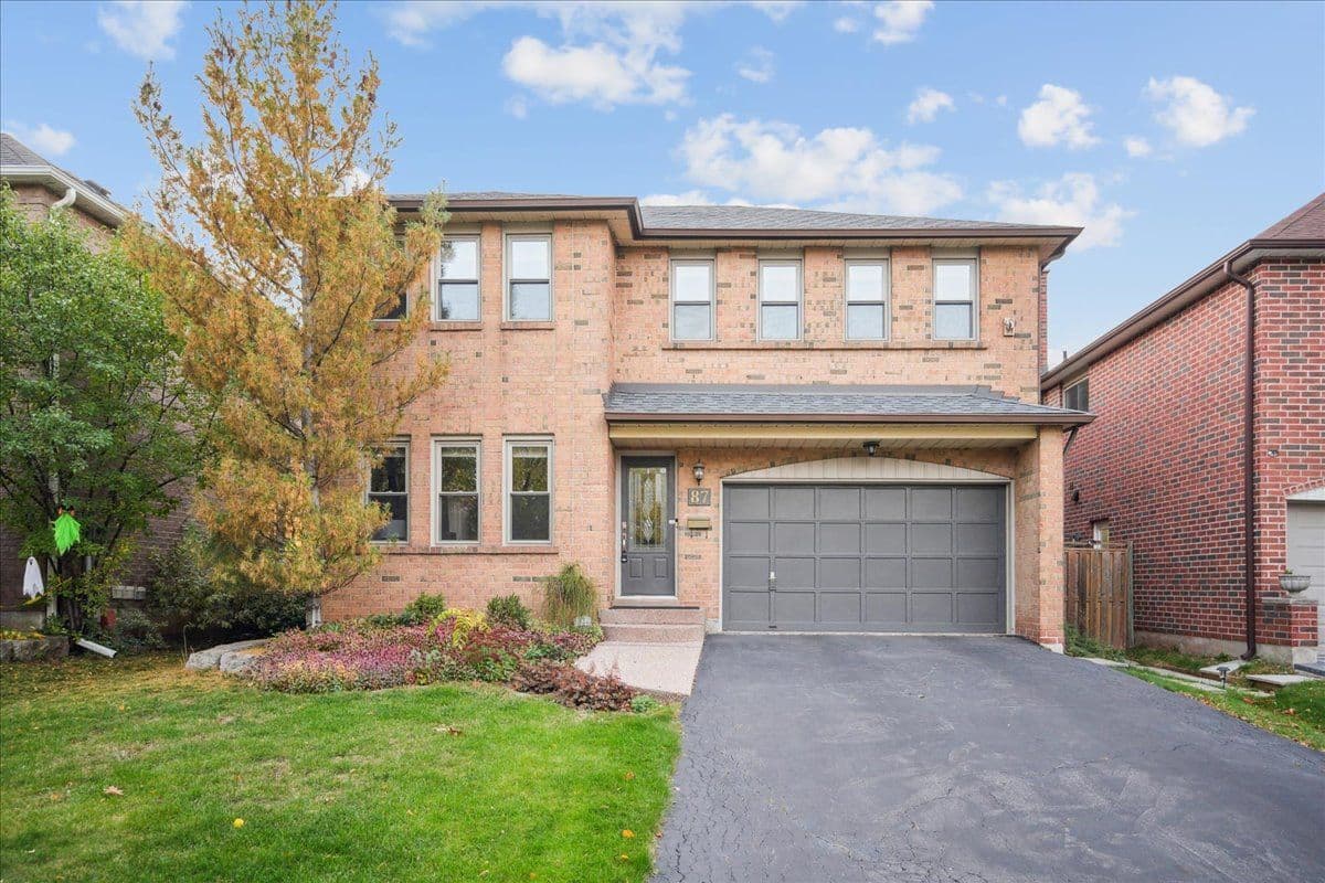 87 River Oaks Boulevard W, Oakville, ON L6H 3N4