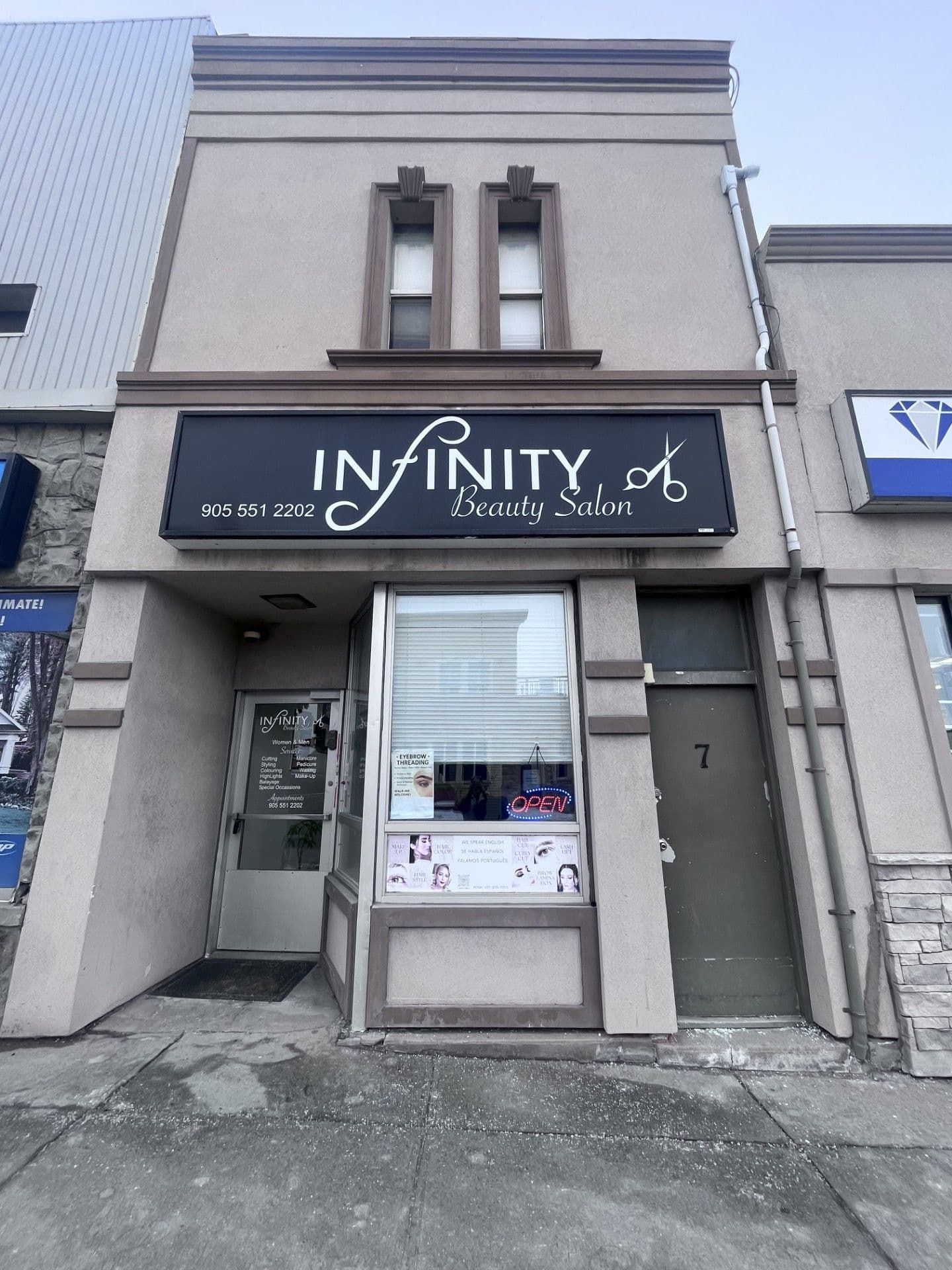 5 Holland Street E, Bradford West Gwillimbury, ON L3Z 0J4