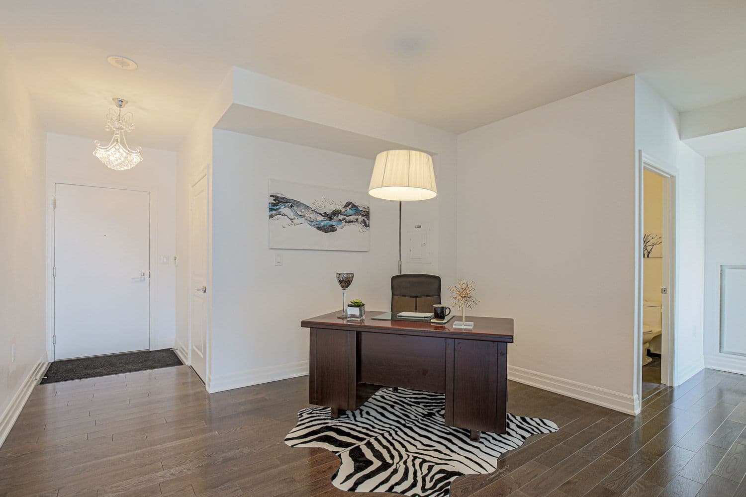 8 The Esplanade Avenue 2002, Toronto C01, ON M5E 0A6