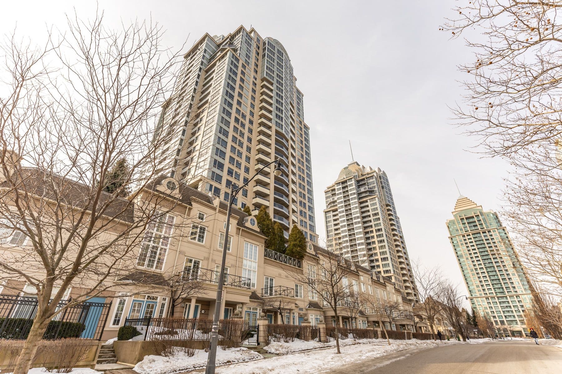 1 Rean Drive 1606, Toronto C15, ON M2K 3C1