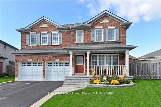 29 Freer Crescent, Ajax, ON L1T 4N5