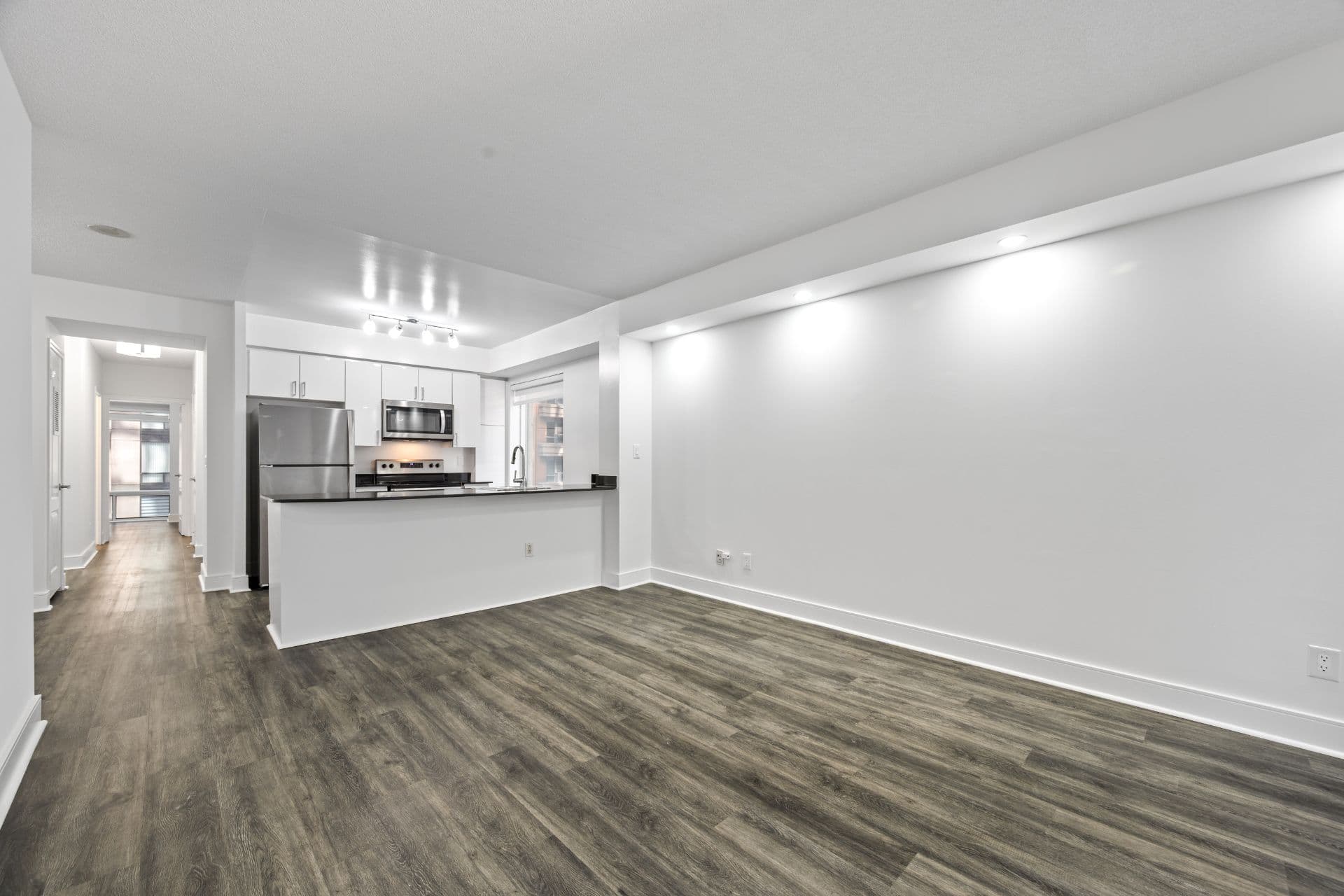 50 John Street 920, Toronto C01, ON M5V 3T5