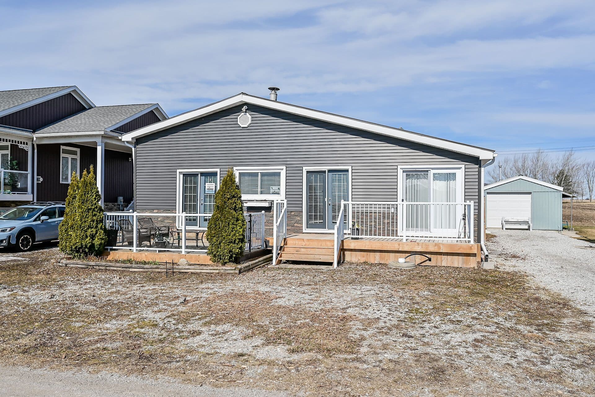 87 Lakeshore Road, Haldimand, ON N0A 1P0