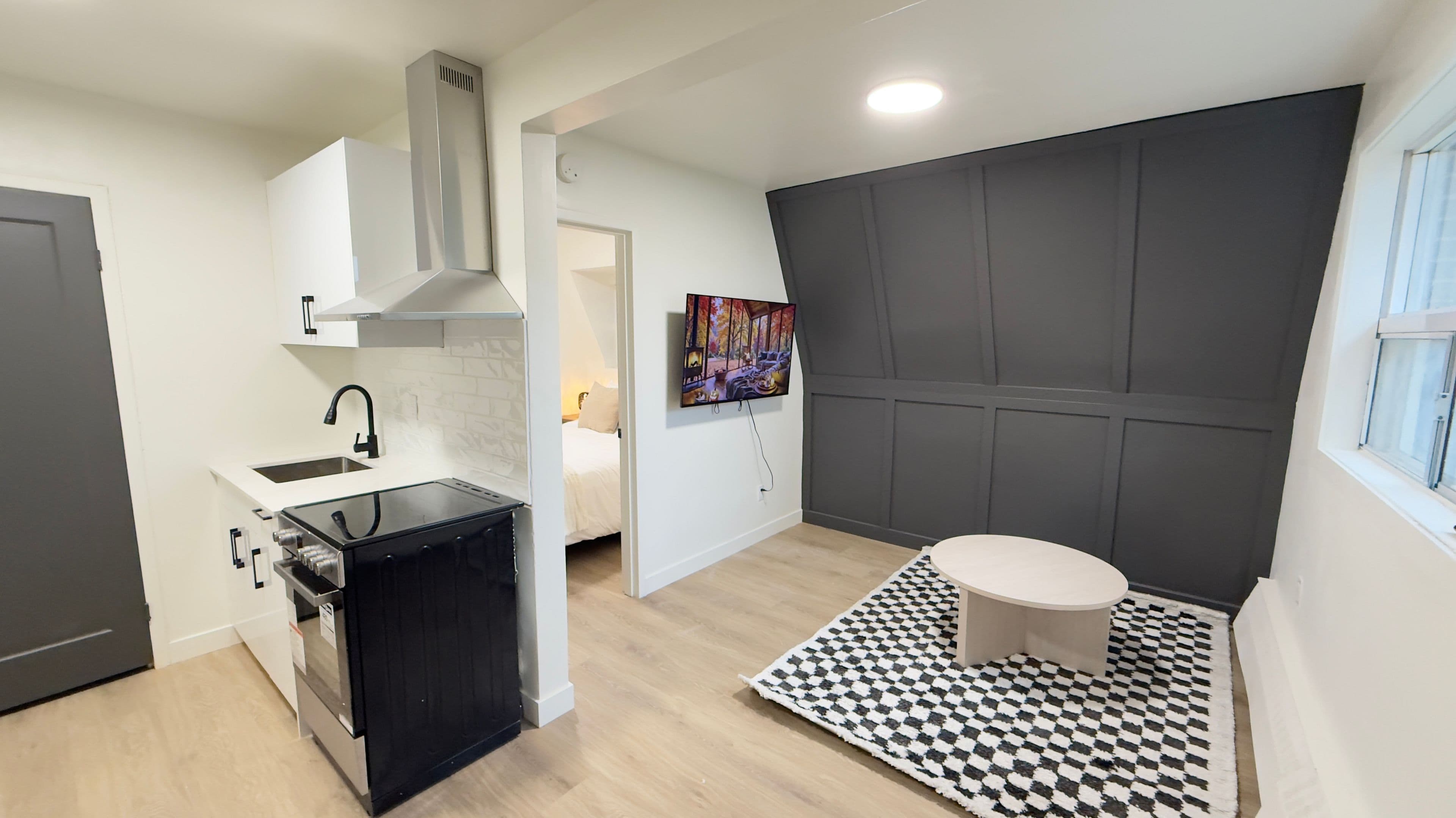 60 Triller Avenue N, Toronto W01, ON M6R 2H8