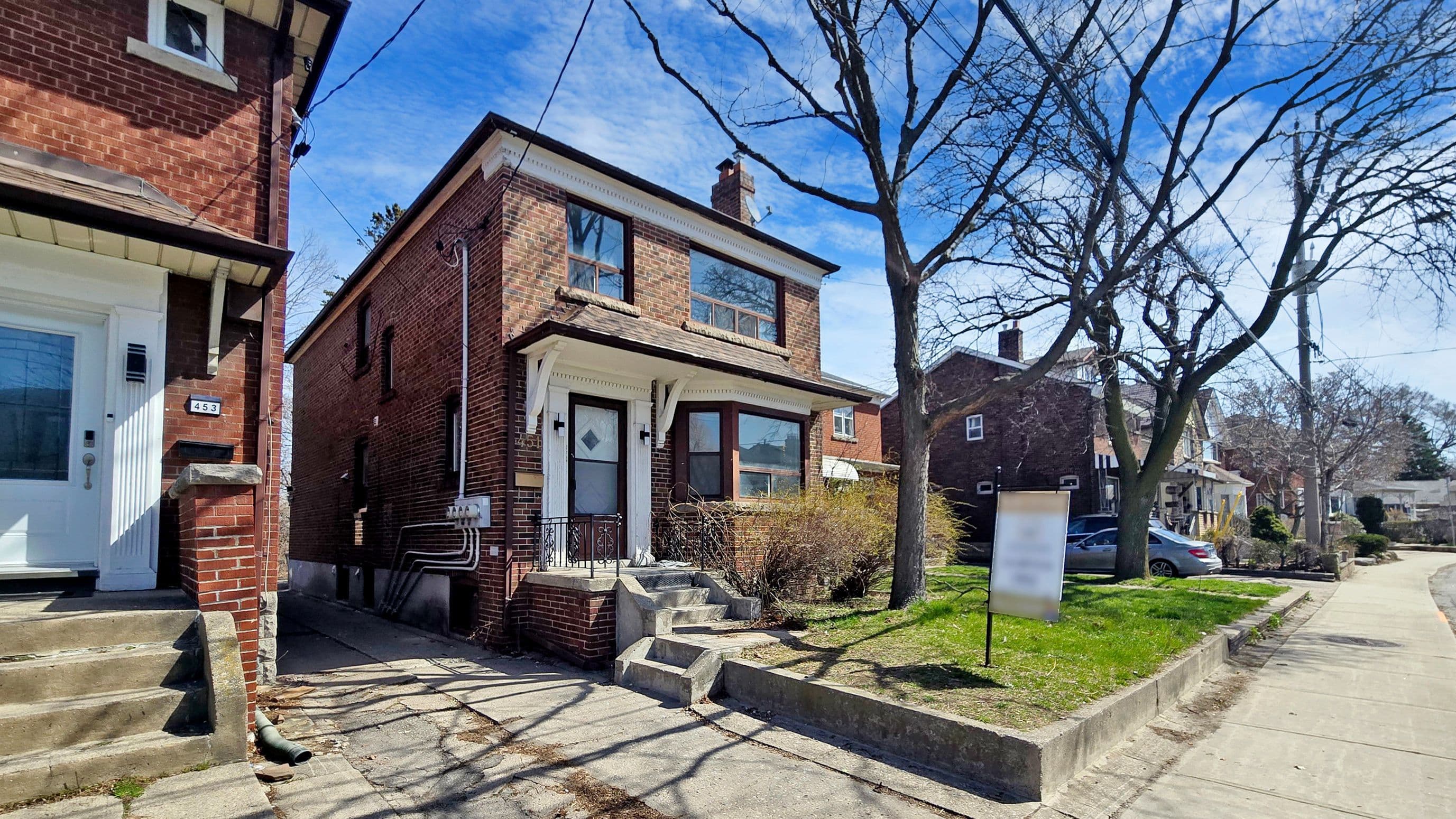 451 Donlands Avenue Upper, Toronto E03, ON M4J 3S4