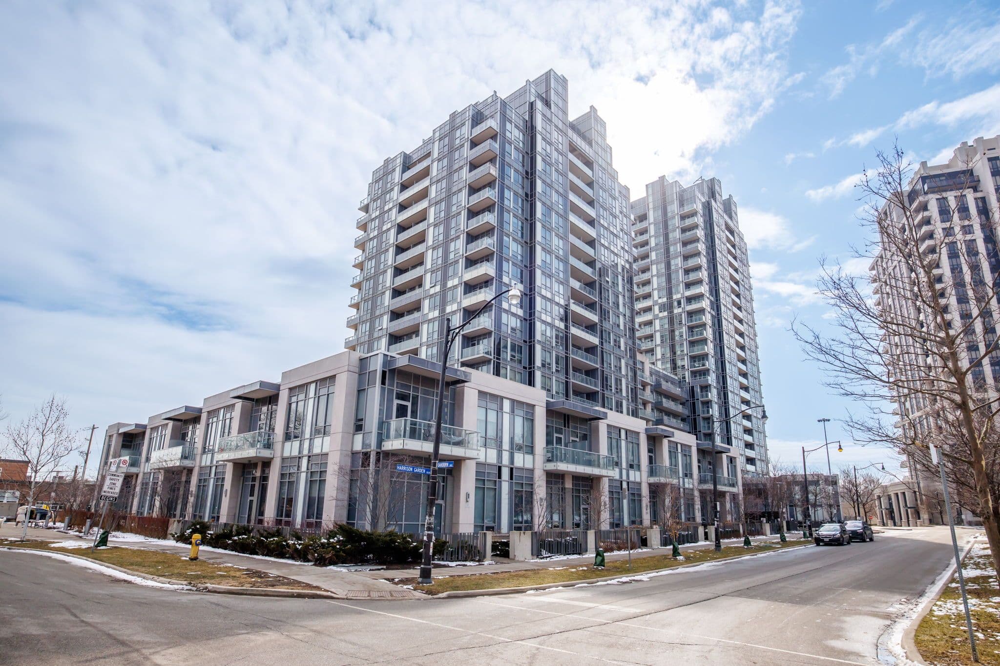 120 Harrison Garden Boulevard 1208, Toronto C14, ON M2N 0H1