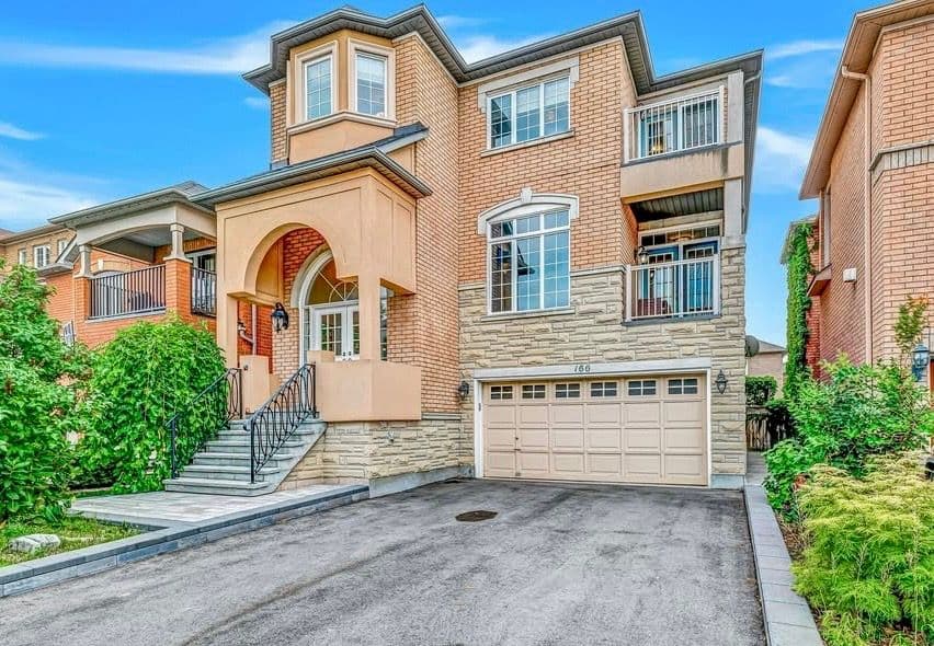 166 Sail Crescent Lower, Vaughan, ON L6A 2Z2