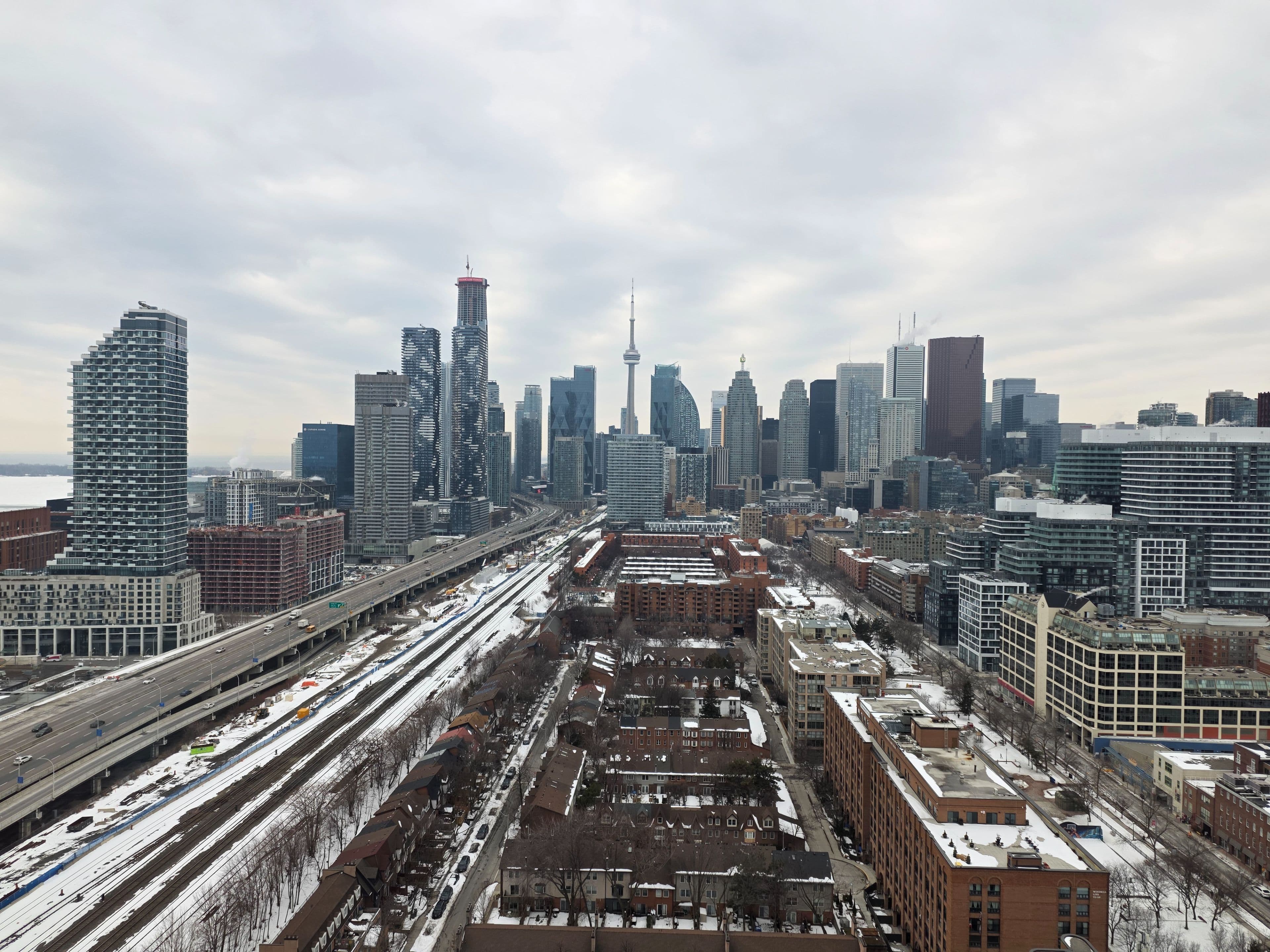 35 Parliament Street 2905, Toronto C08, ON M5A 0Z5