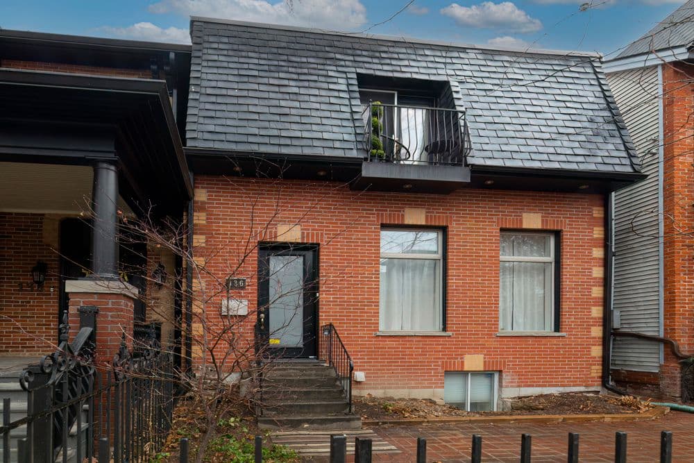 136 Spruce Street, Toronto C08, ON M5A 2J5