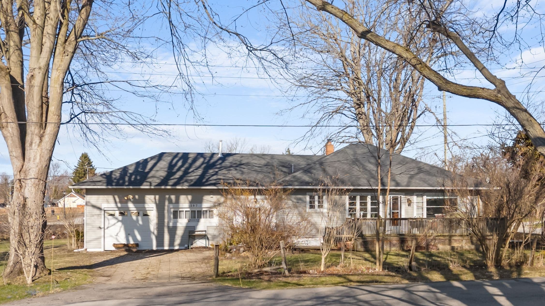 197 Elmwood Avenue, Fort Erie, ON L0S 1B0