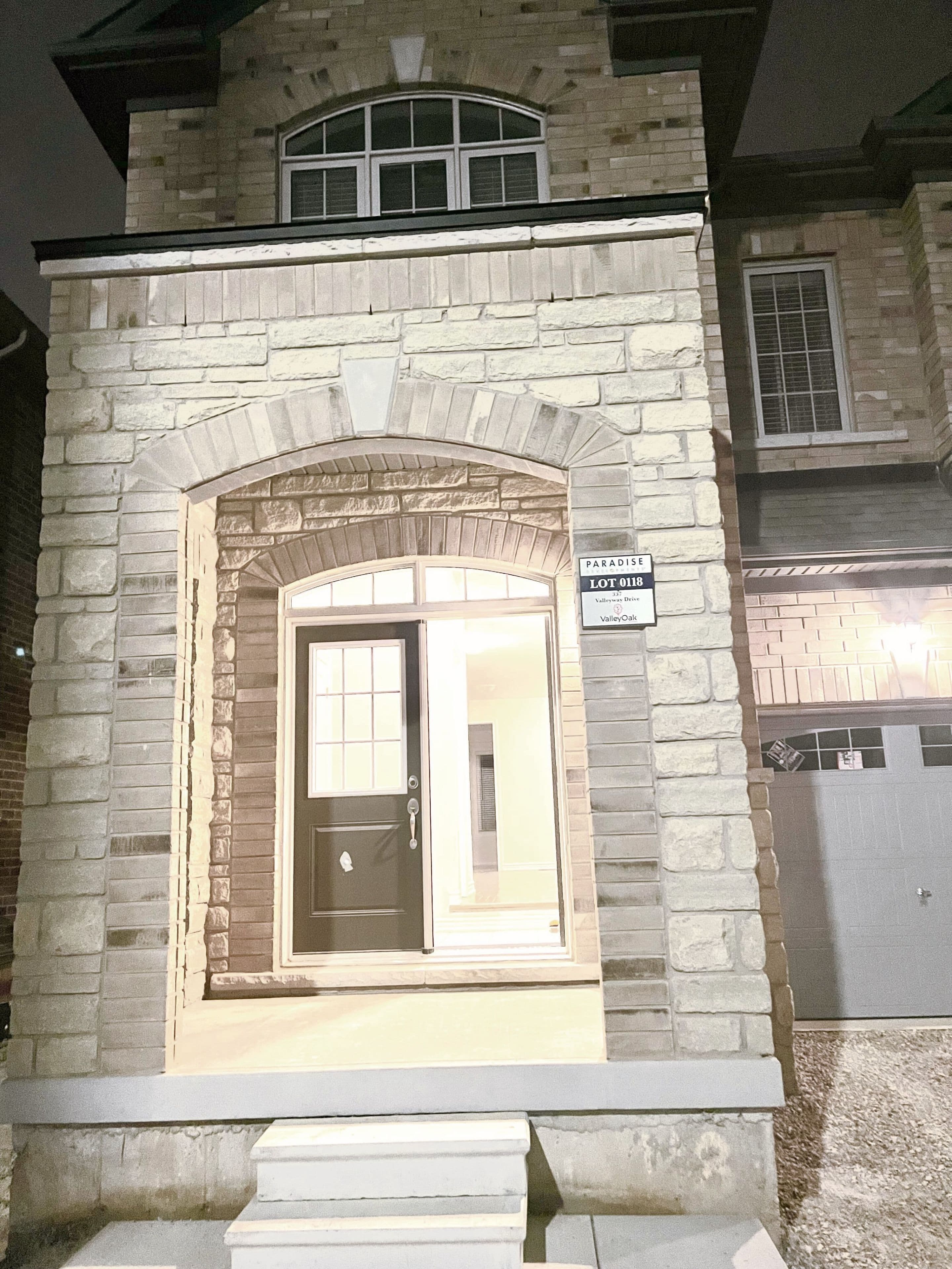 337 Valleyway Drive, Brampton, ON L6X 0N9