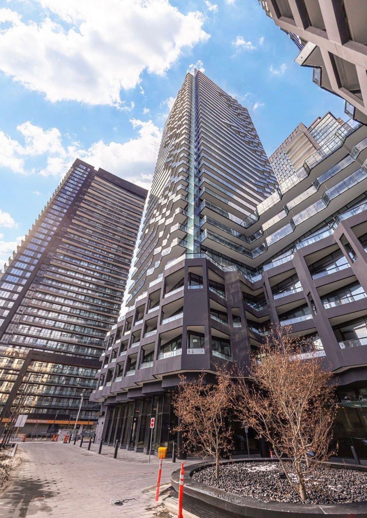 110 Broadway Avenue 1709, Toronto C10, ON M4P 1V4