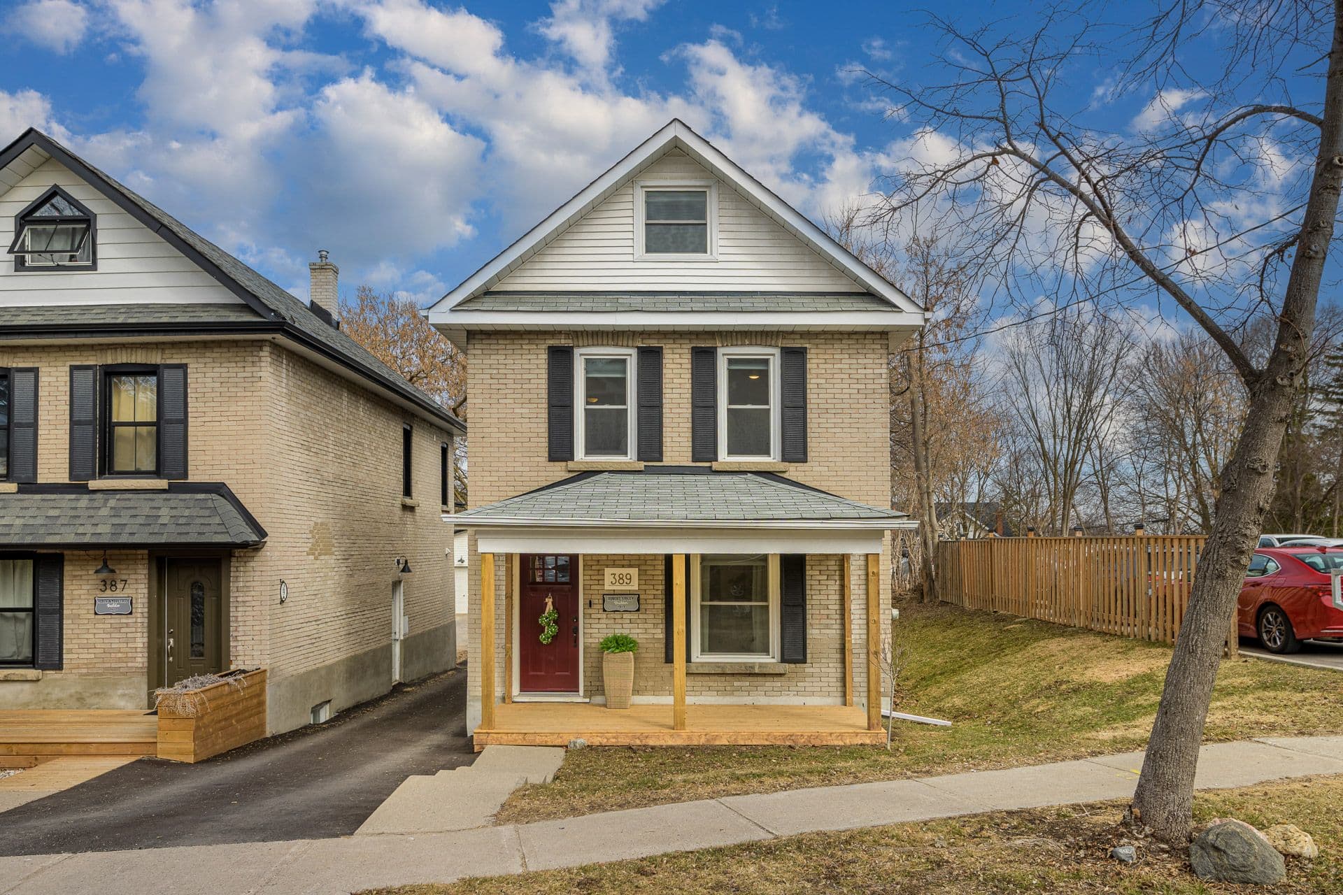 389 Ontario Street, Newmarket, ON L3Y 2K5