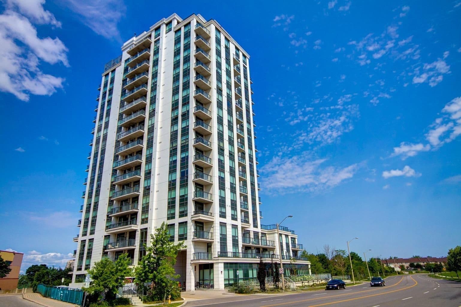 840 Queens Plate Drive 1405, Toronto W10, ON M9W 0E7