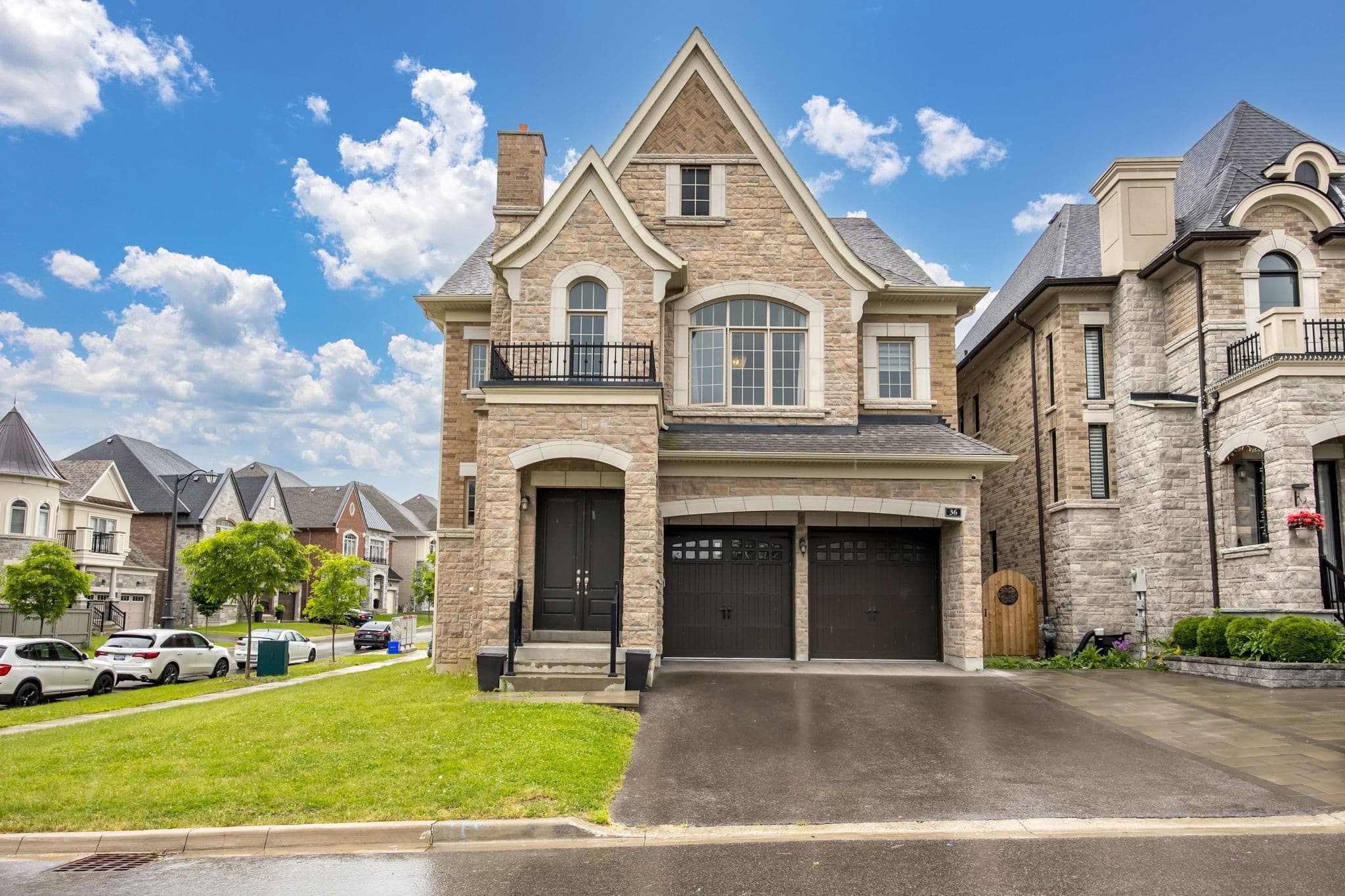 36 Hurst Avenue, Vaughan, ON L5A 4Y5