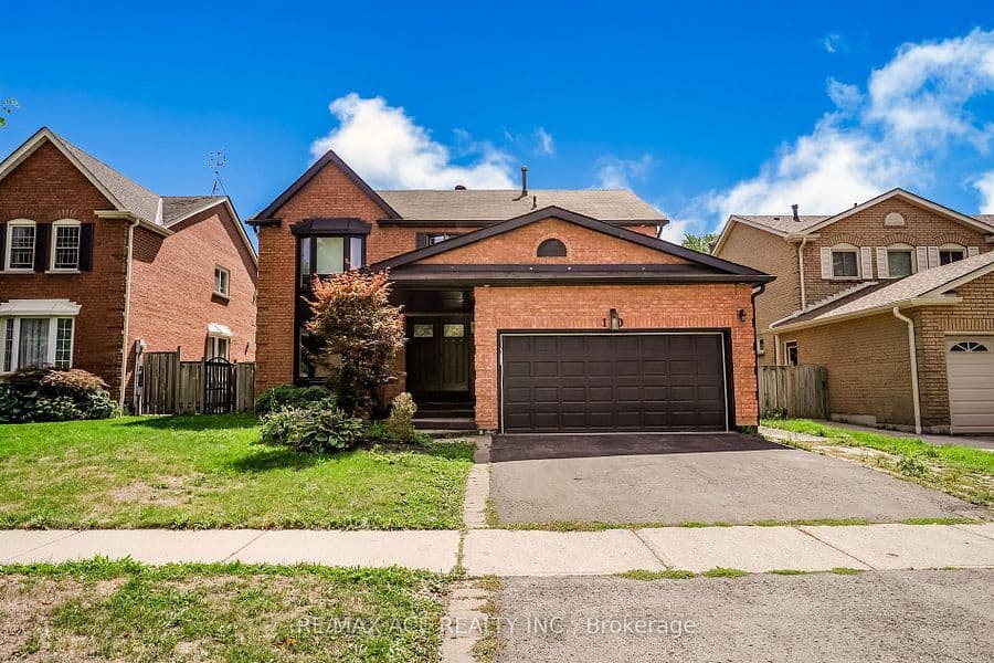 10 Maplewood Drive, Whitby, ON L1N 7A5, Whitby