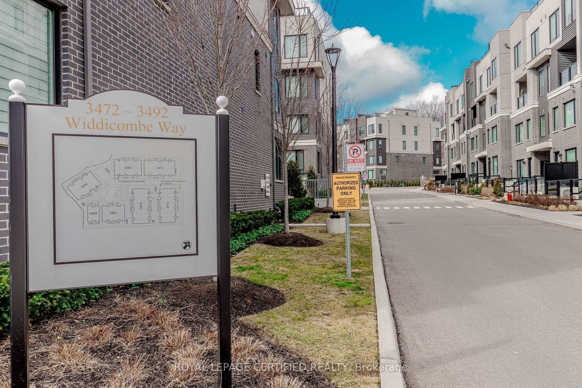 3483 Widdecombe Way 16, Mississauga, ON L5L 0B8