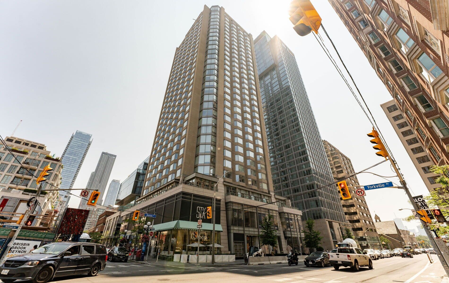 155 Yorkville Avenue 2120, Toronto C02, ON M5R 1C4