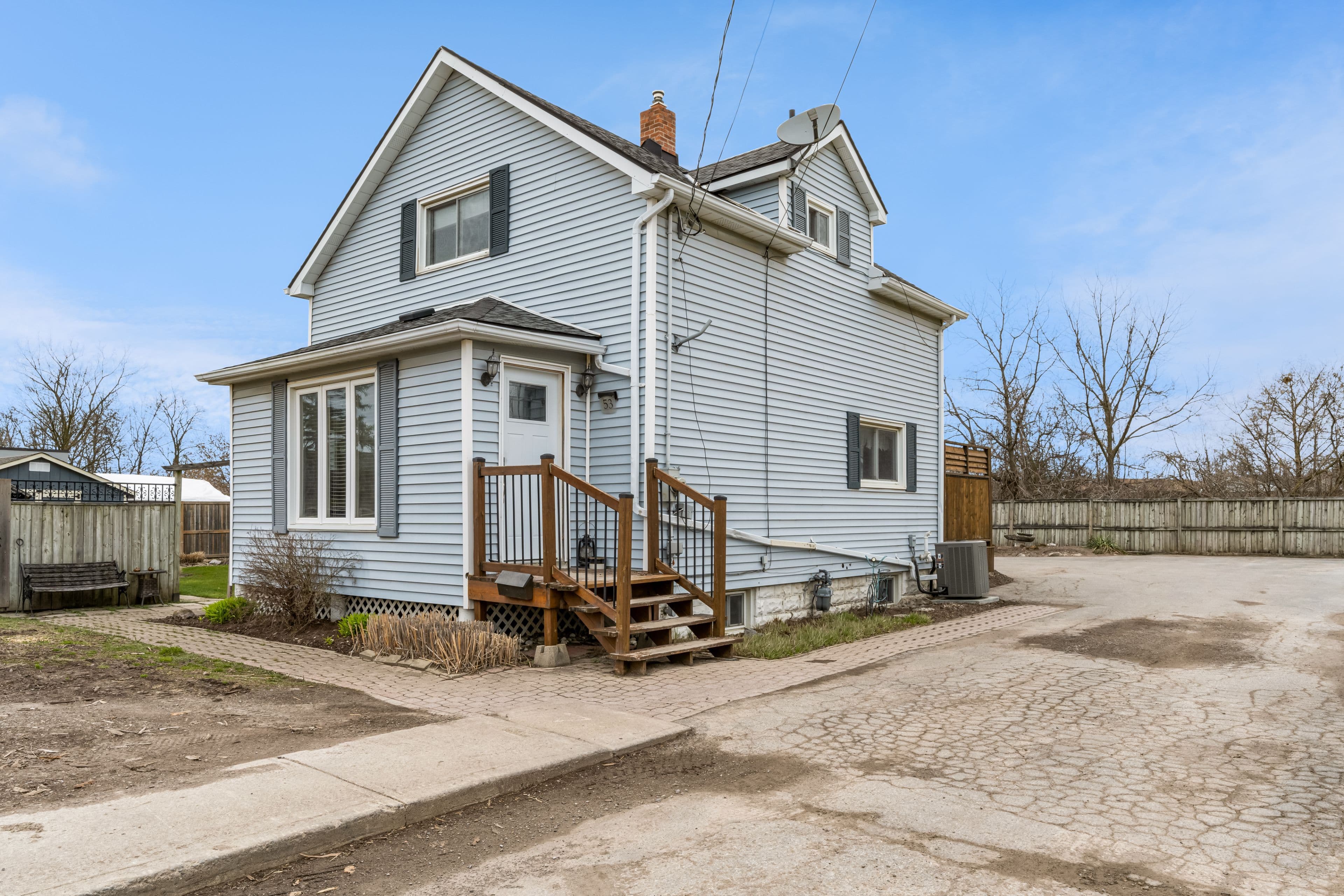 53 Turner Crescent, St. Catharines, ON L2P 2H8