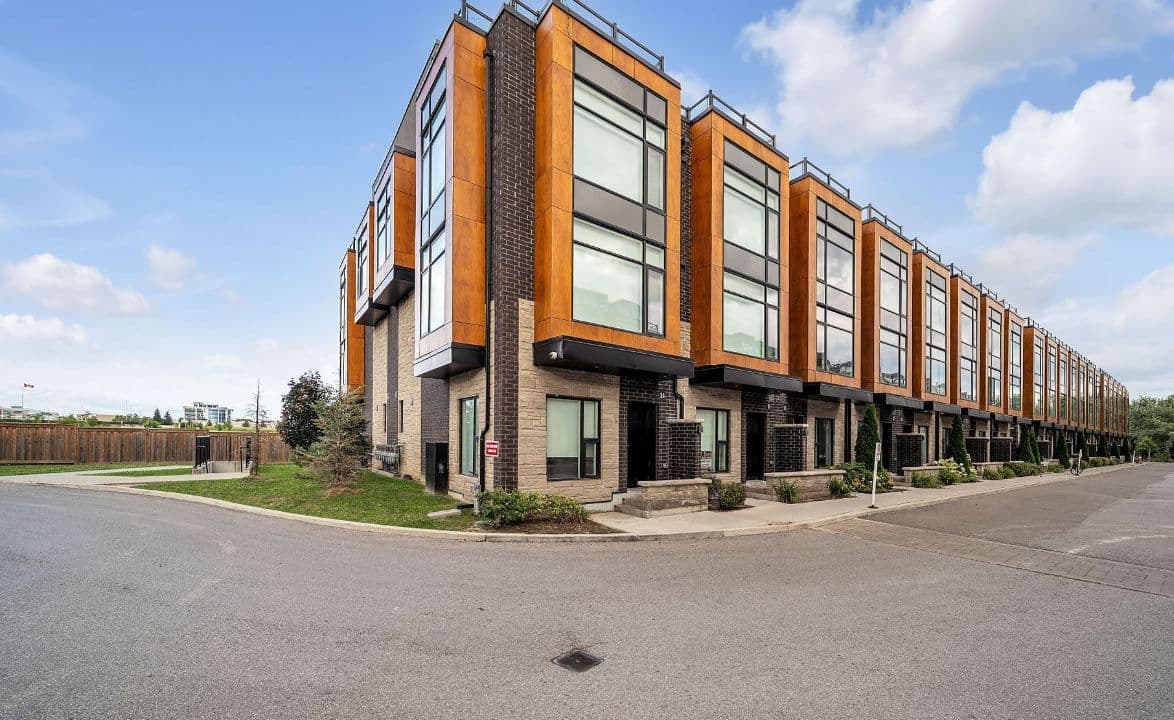 200 Malta Avenue 31, Brampton, ON L6Y 6H8