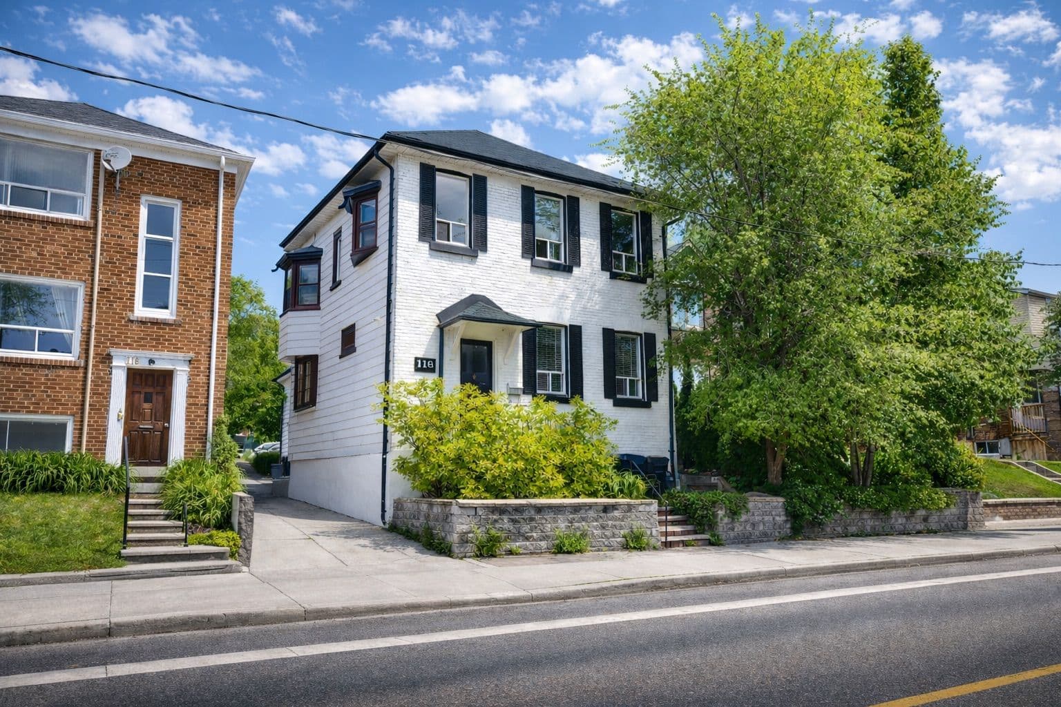 118 Eastwood Road 3, Toronto E02, ON M4L 2C9