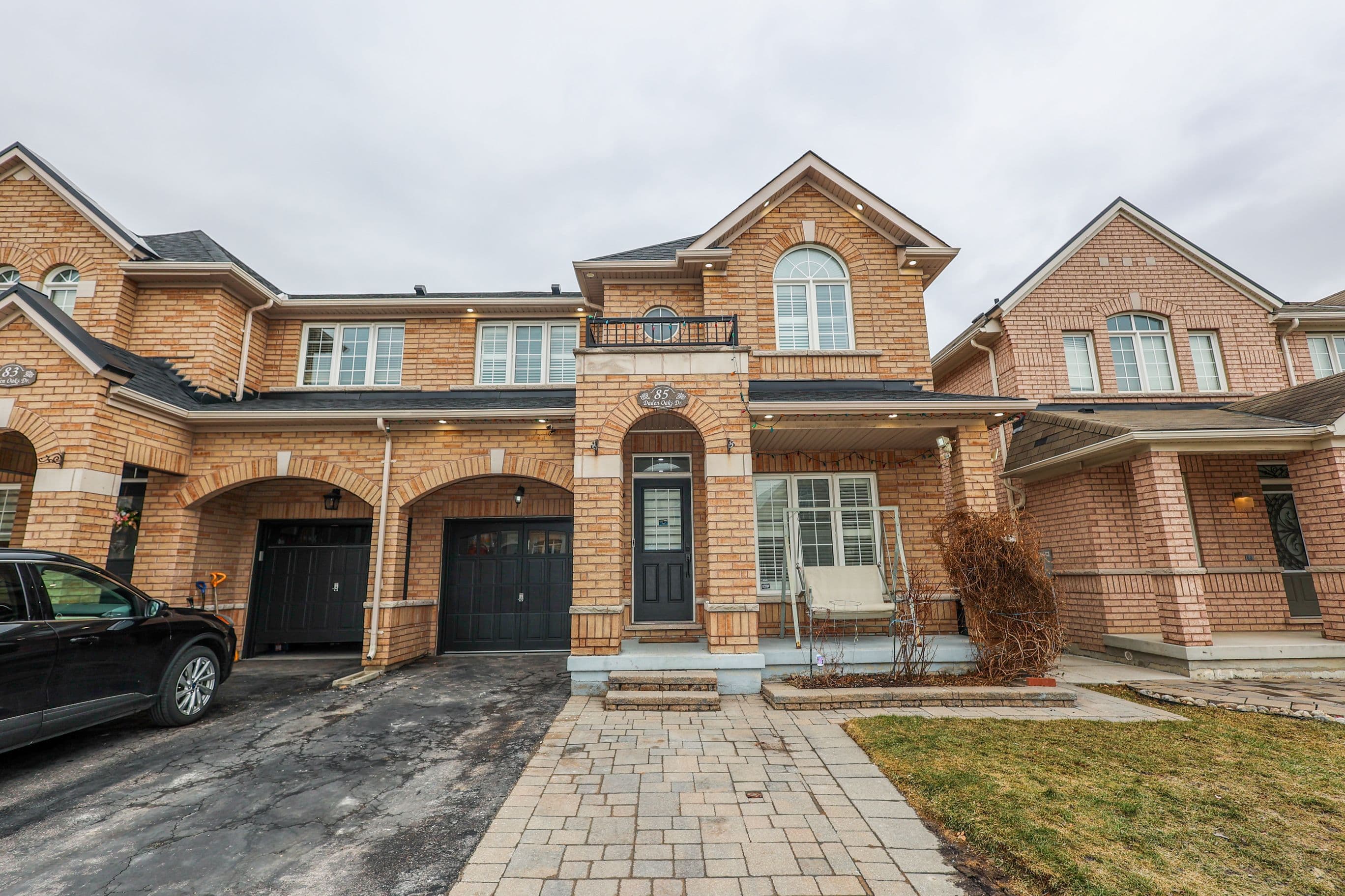 85 Daden oaks Drive, Brampton, ON L6P 3R9