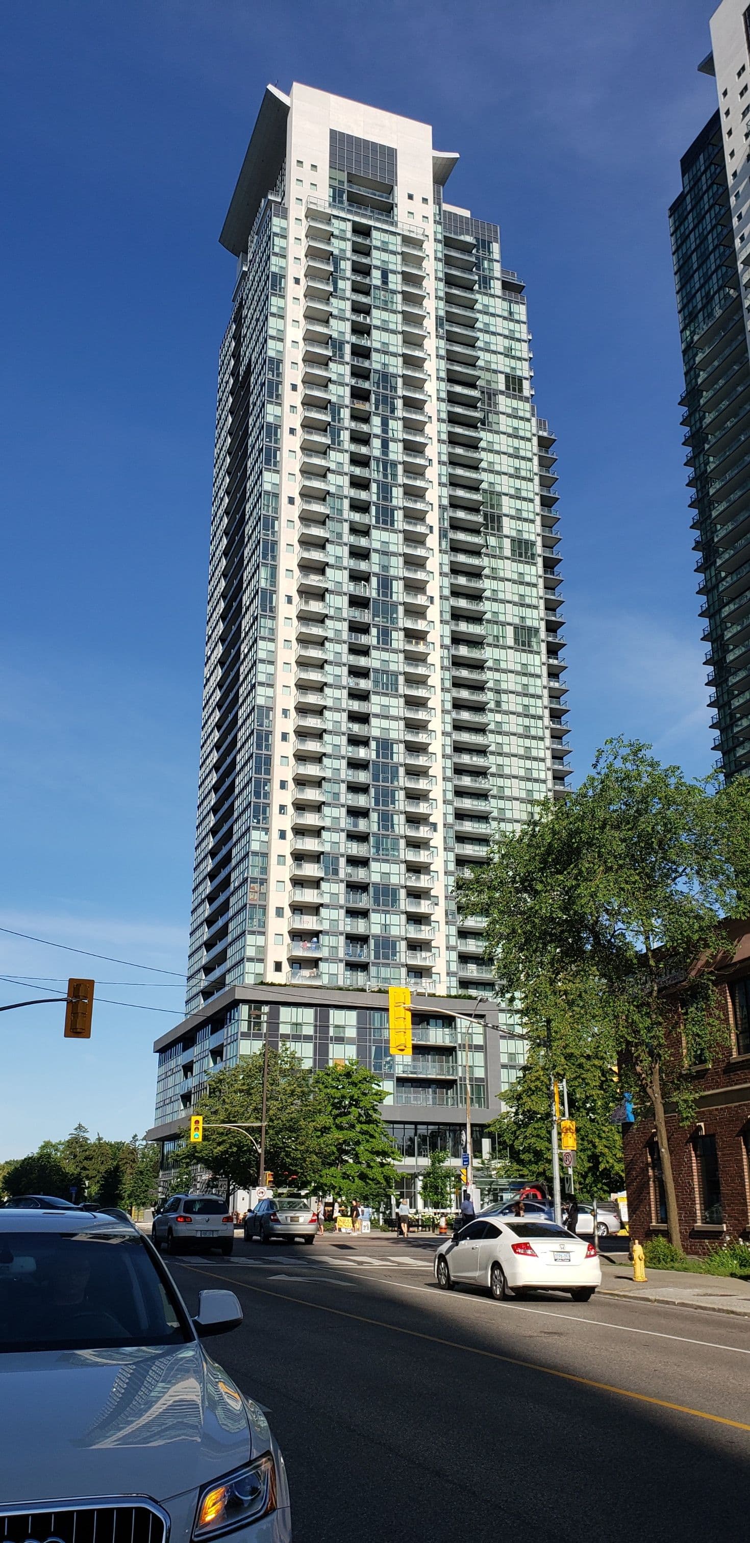 5162 Yonge Street 1609, Toronto C07, ON M2N 0E9