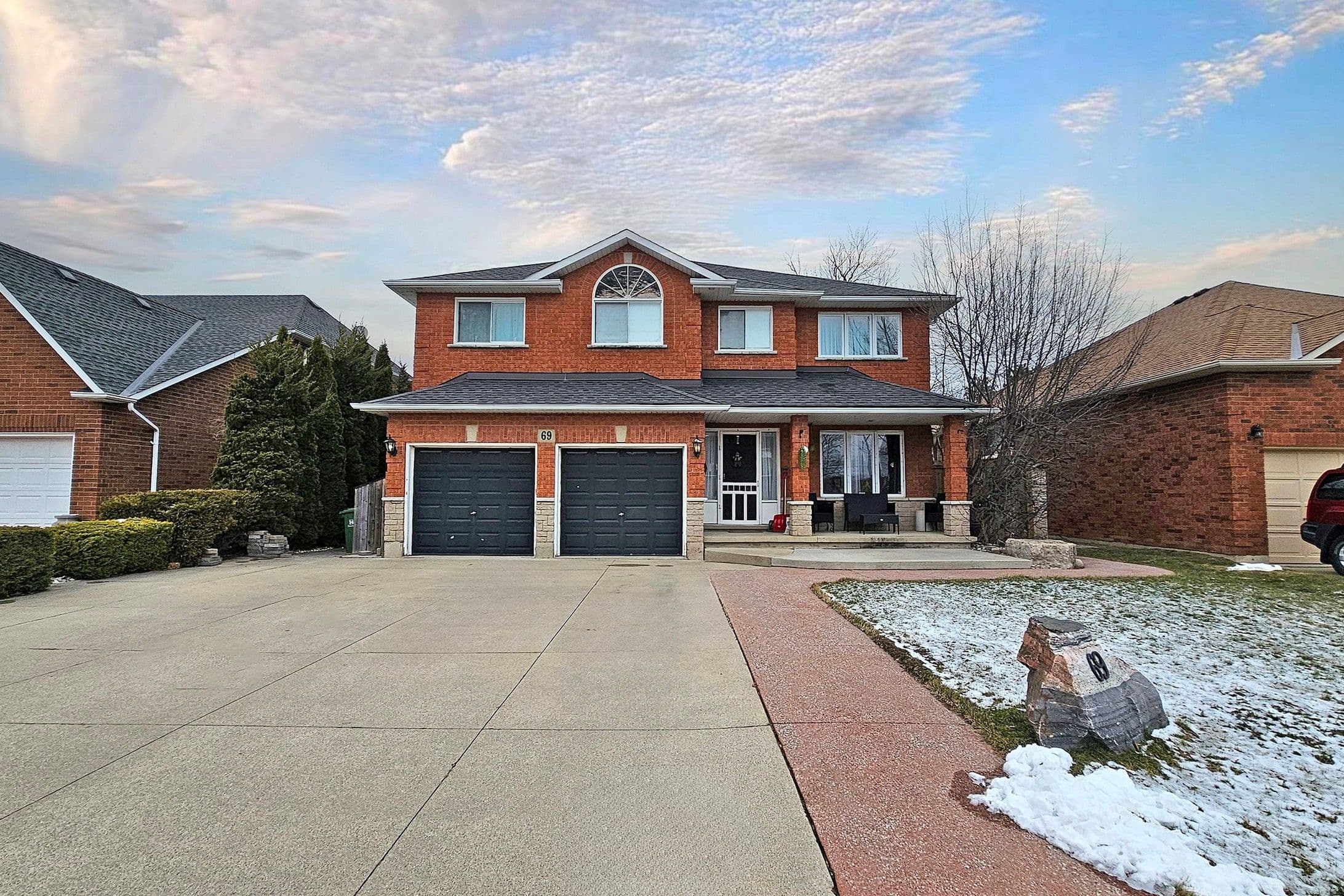 69 Jacqueline Boulevard, Hamilton, ON L9B 2R2