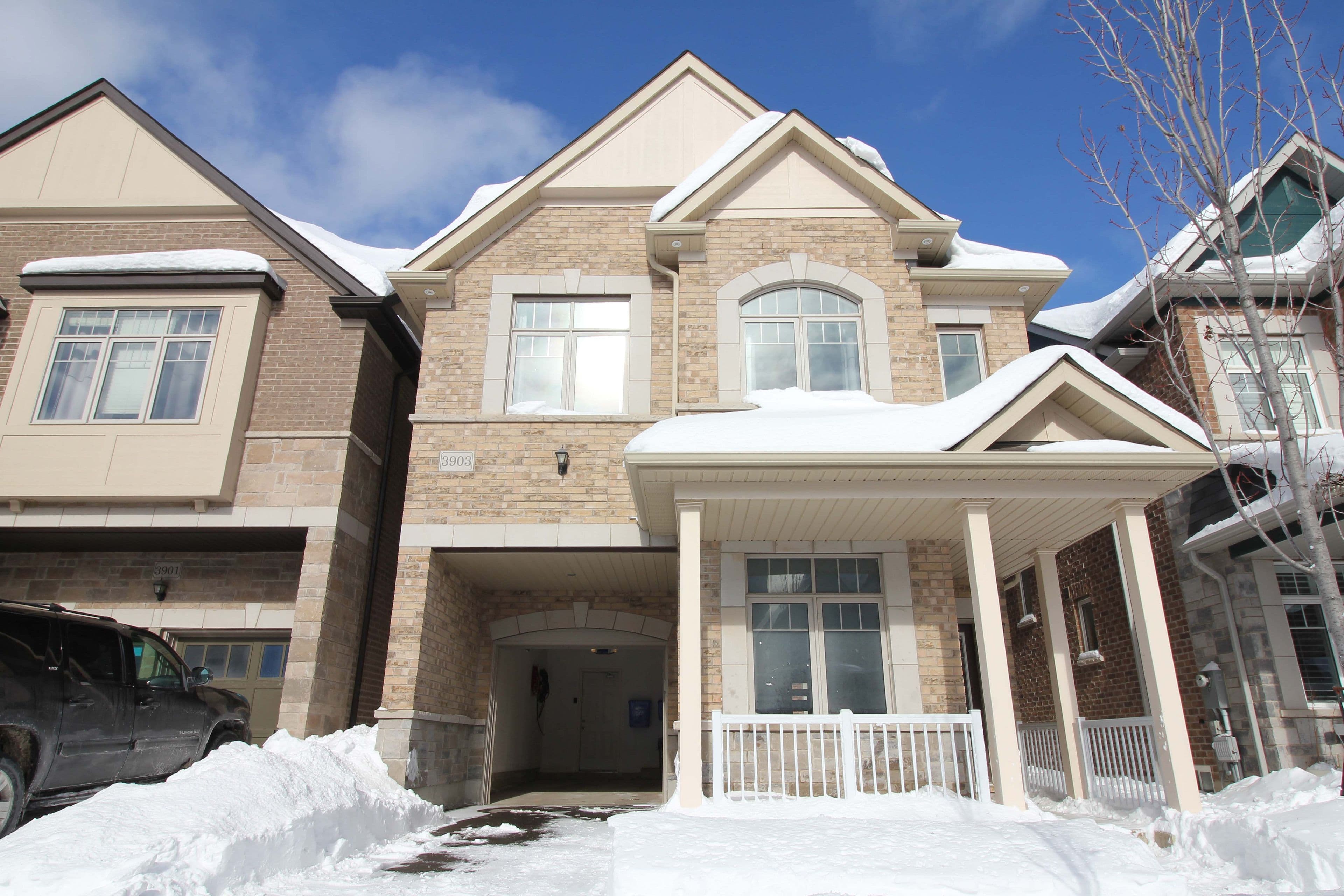 3903 Tufgar Crescent, Burlington, ON L7M 1N7