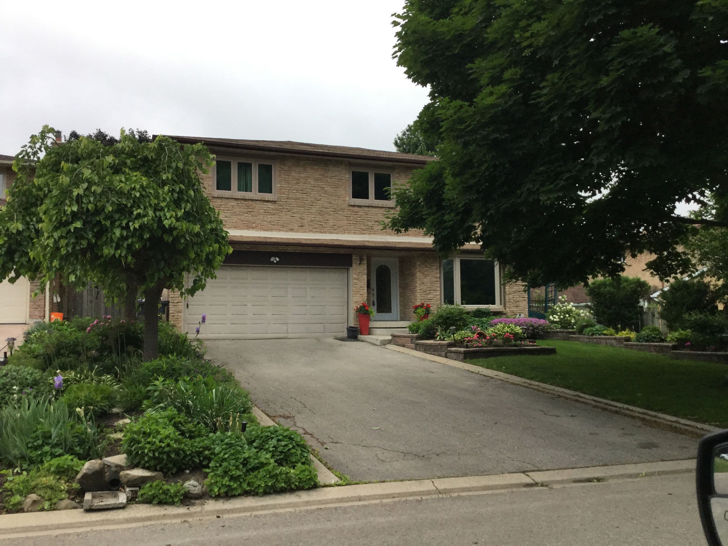 4 Marchmount Crescent, Brampton, ON L6S 2S9
