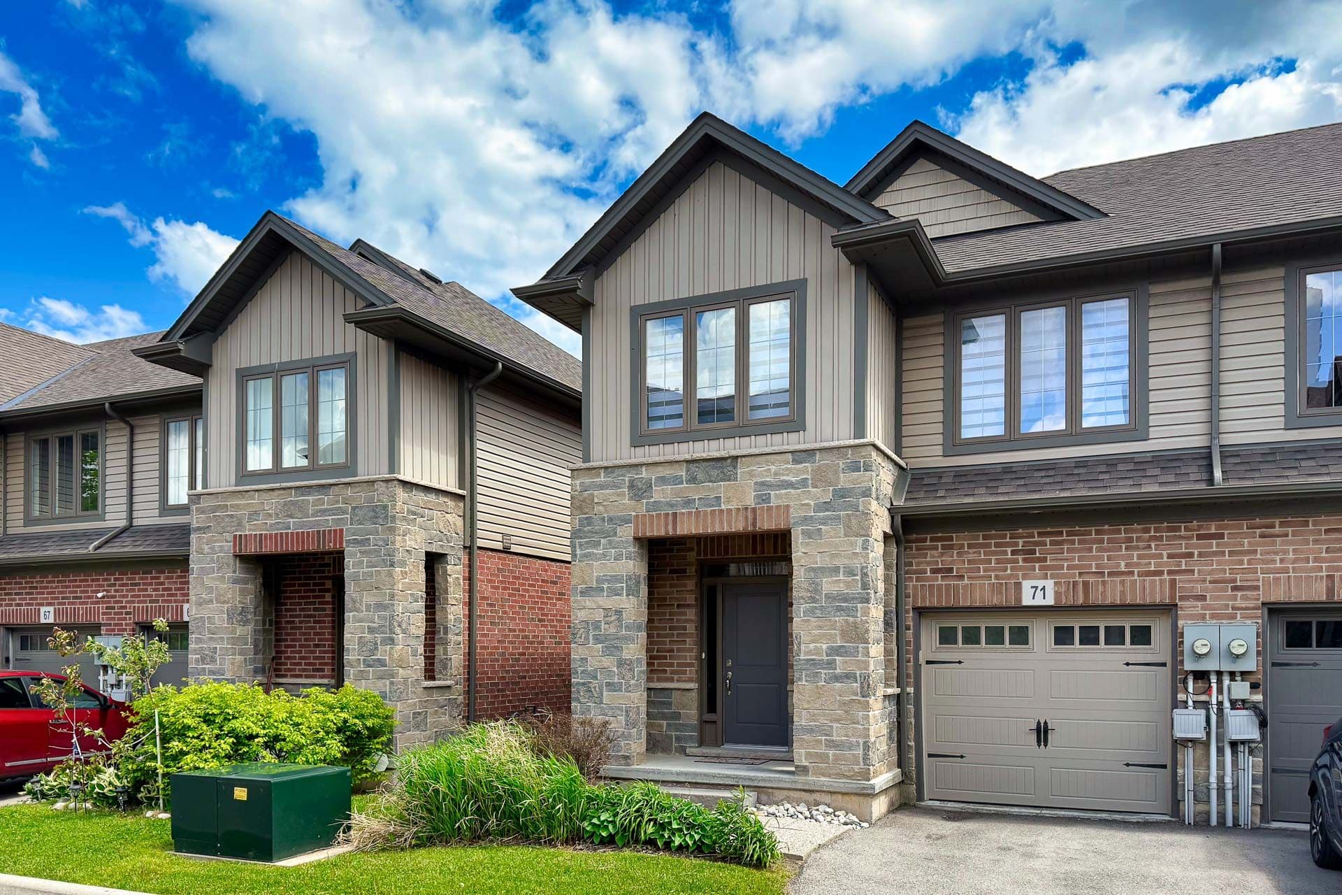 71 Southshore Crescent, Hamilton, ON L8E 0J3