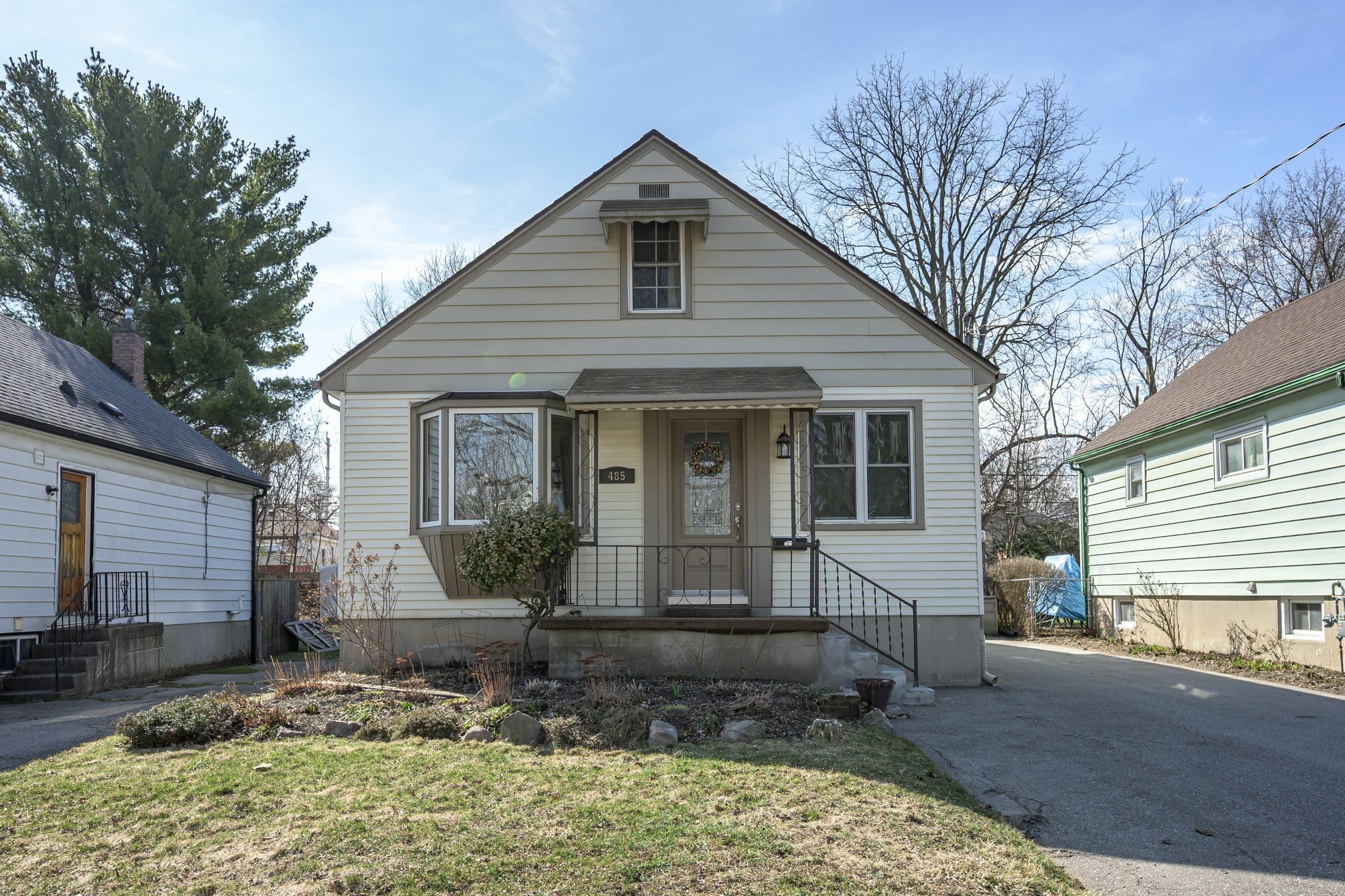 485 Salisbury Street, London East, ON N5Y 3B4