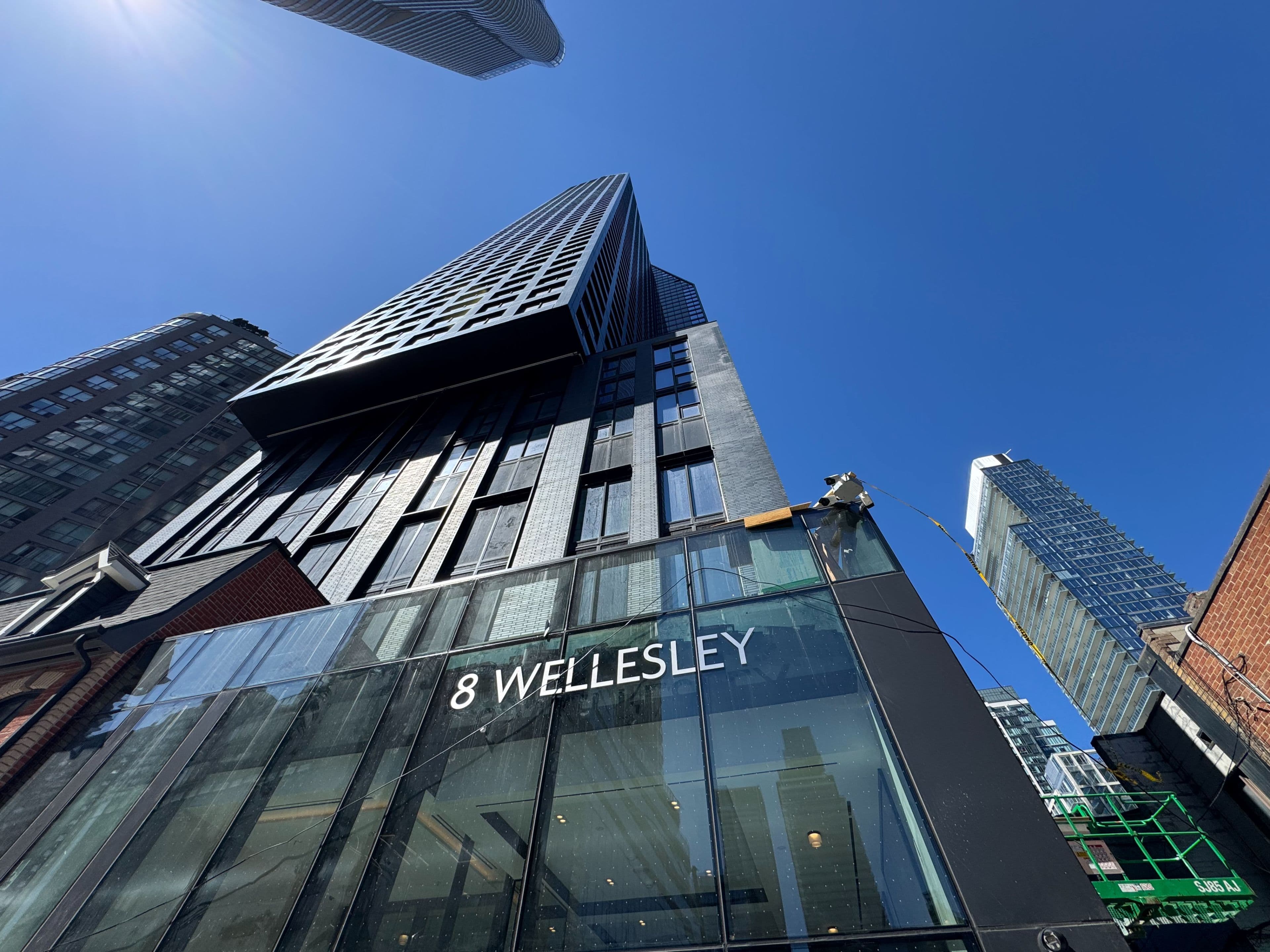 8 Wellesley Street W 3607, Toronto C01, ON M4Y 0J5